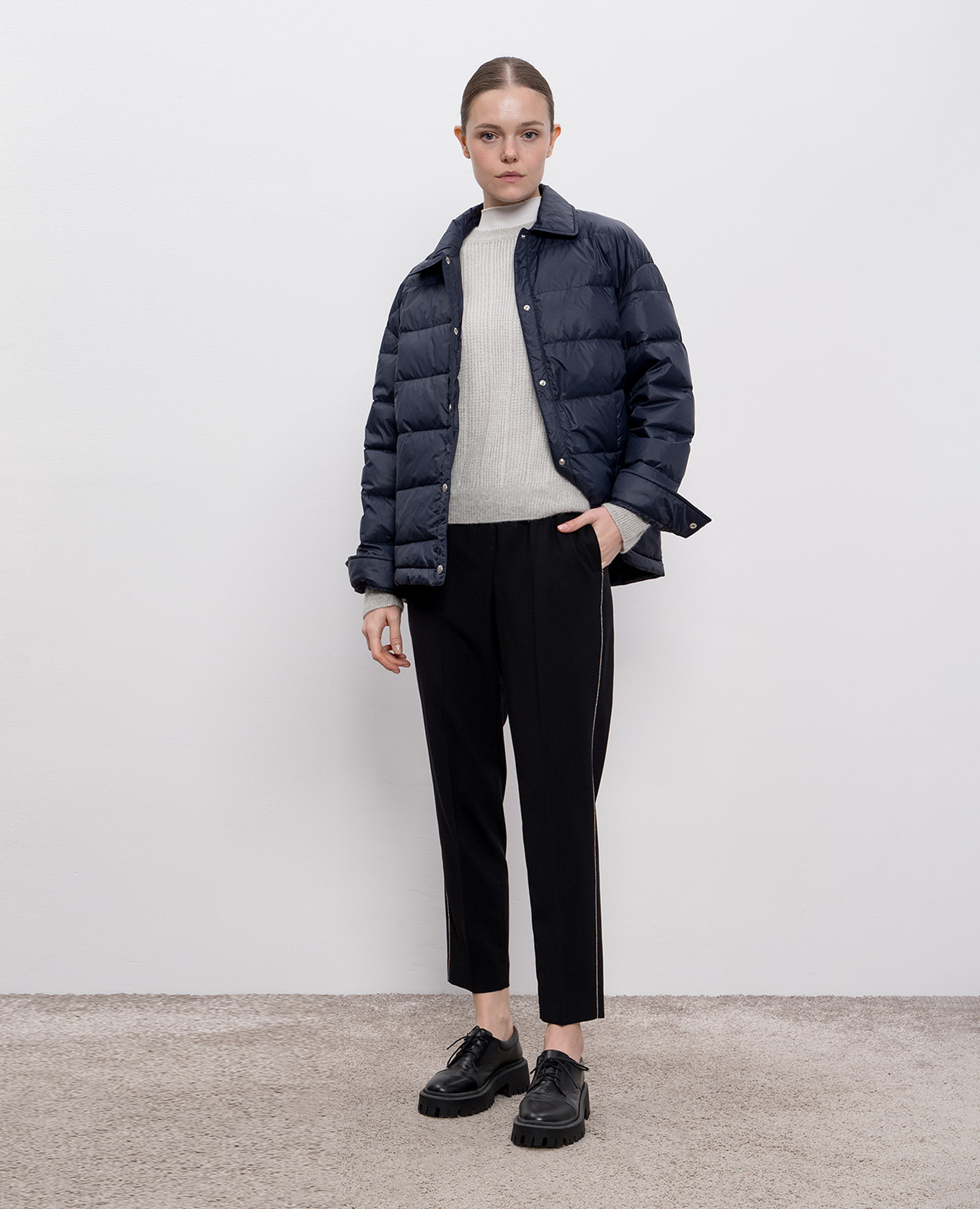 

Black wool pants Peserico