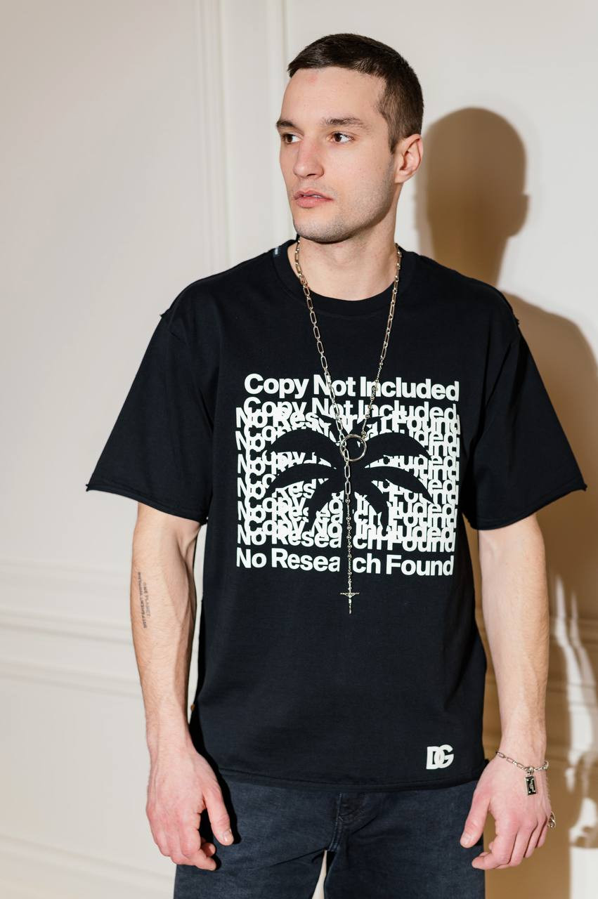 

Black t-shirt with textured banana tree print Dolce&Gabbana