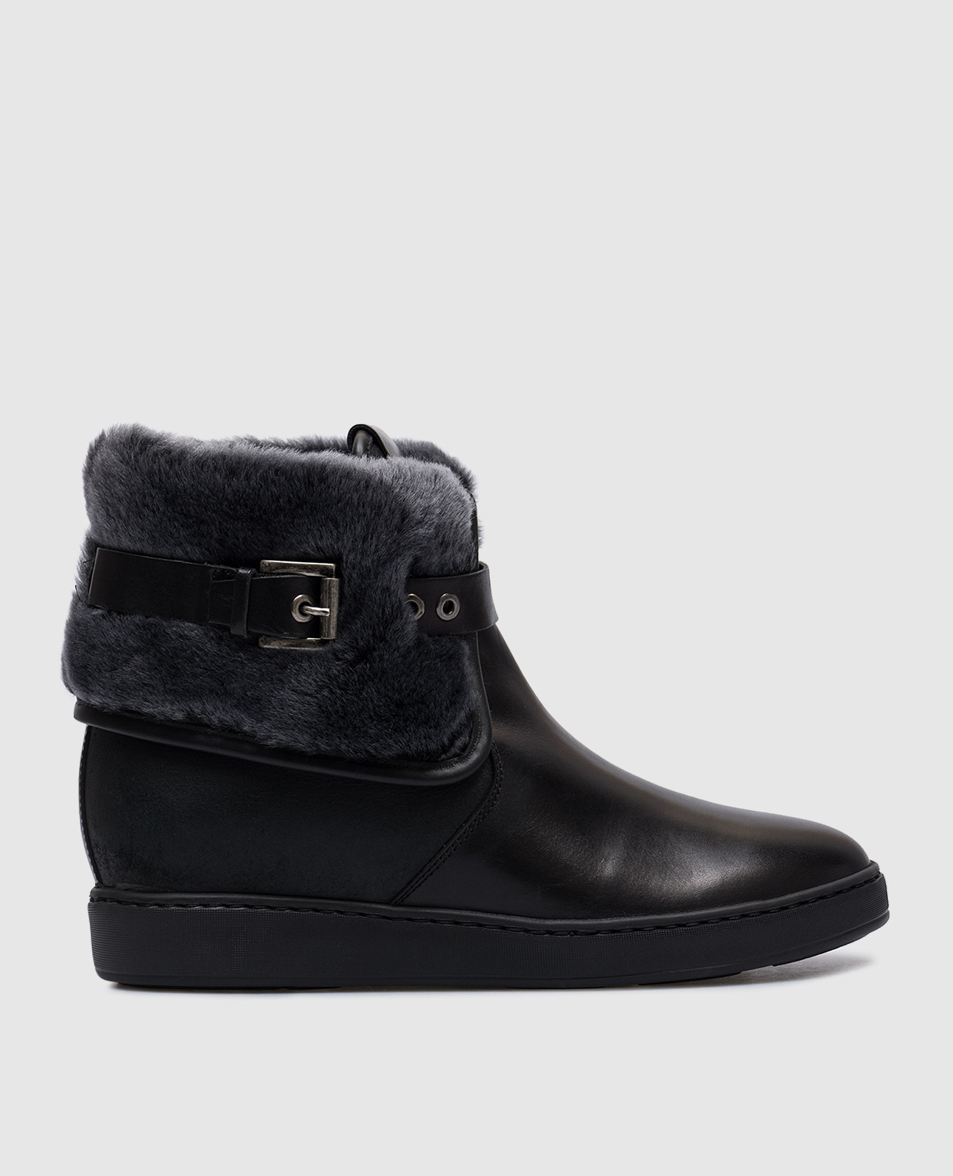 

Black leather boots with logo fur Santoni
