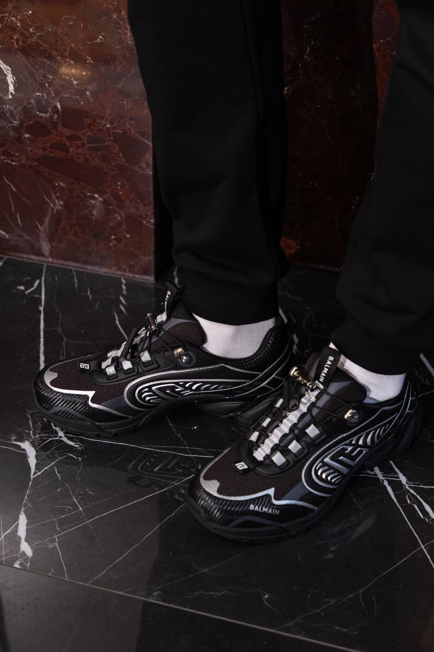 

Black Cosmic Dust sneakers with logo Balmain