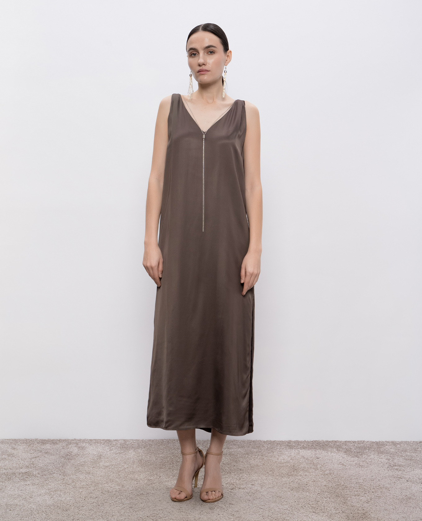 

Brown midi dress with monil chain Peserico