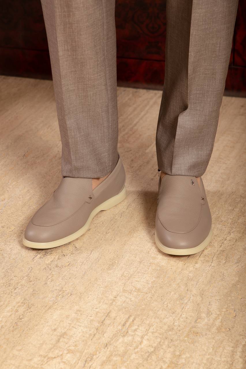 

Beige leather loafers with logo monogram Stefano Ricci