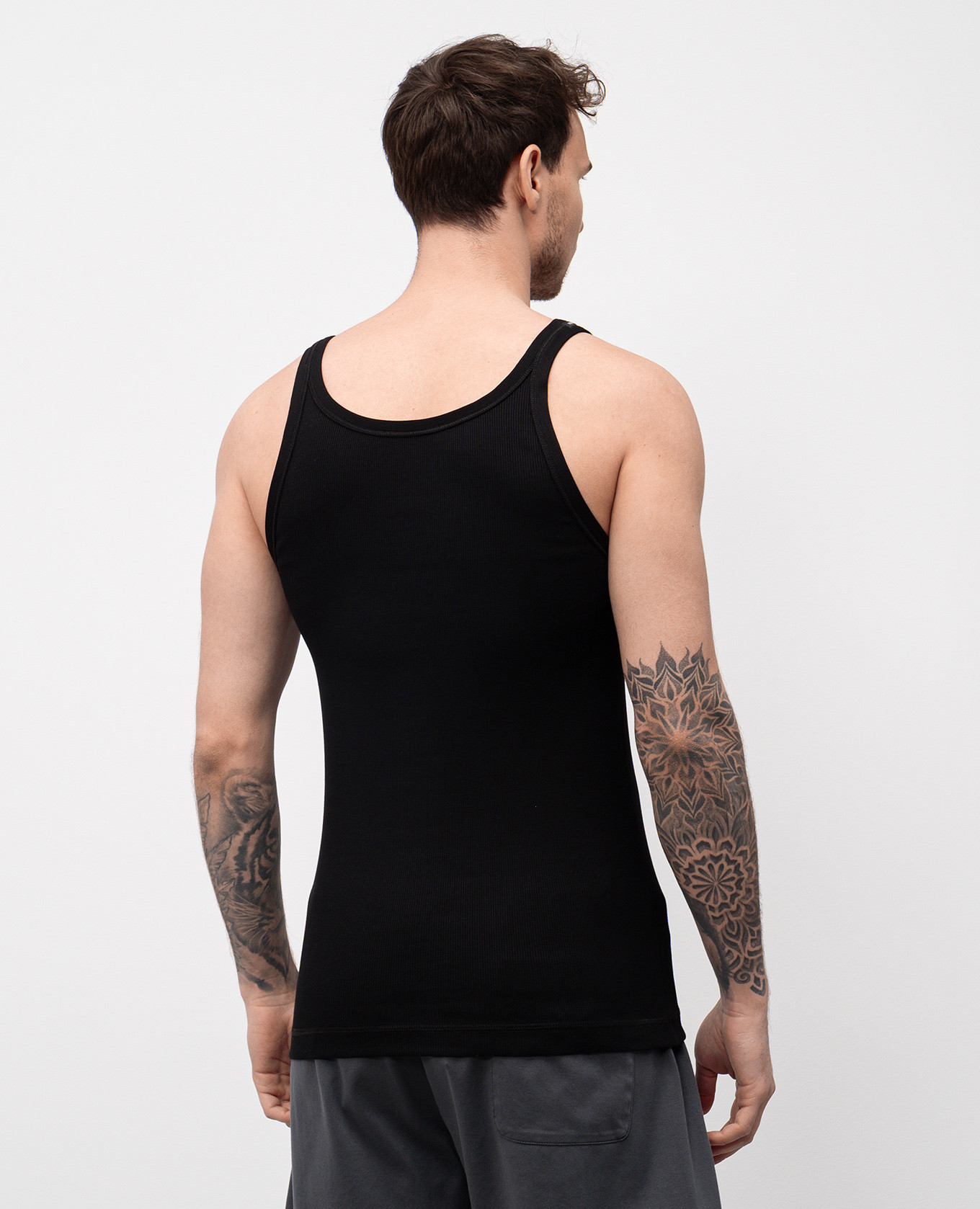 Black ribbed T-shirt with logo patch Dolce&Gabbana 4