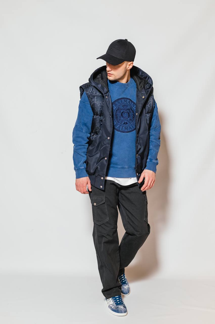 

Black cargo jeans with logo patch Balmain
