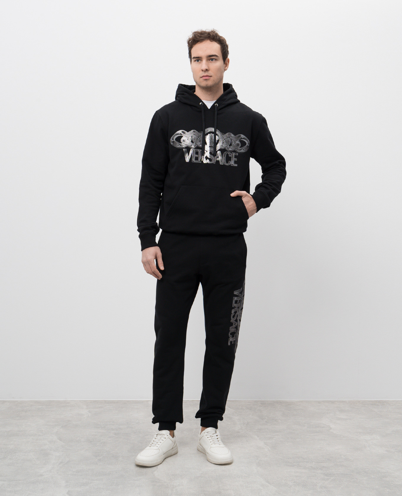 

Black Medusa On Chain Joggers Versace