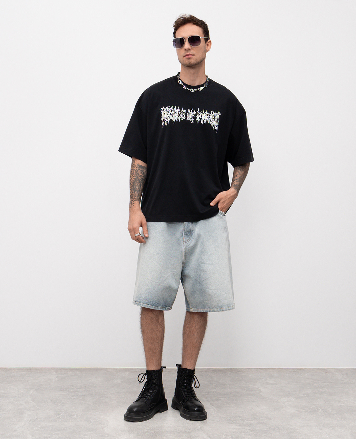 Black T-shirt with contrast print Vetements 2