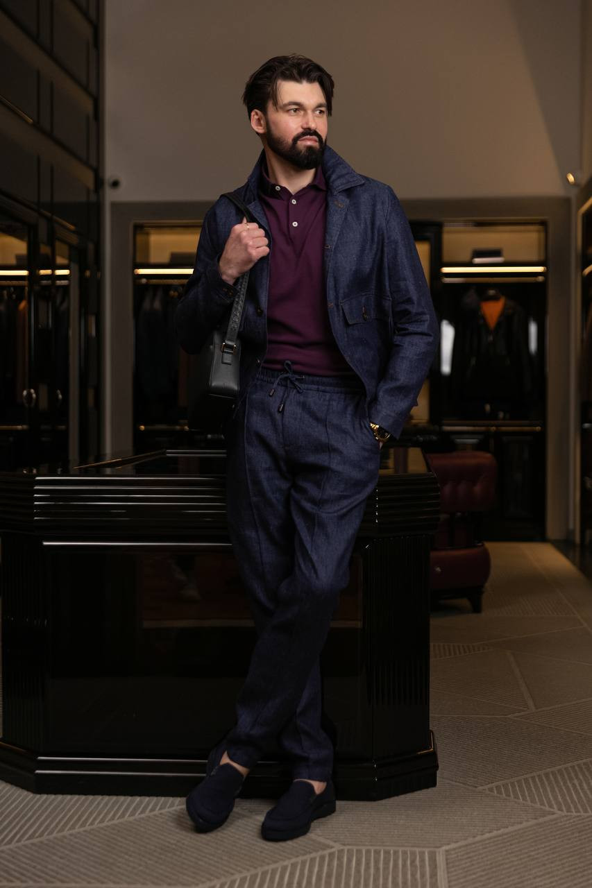 

Blue linen, wool and silk jacket ISAIA