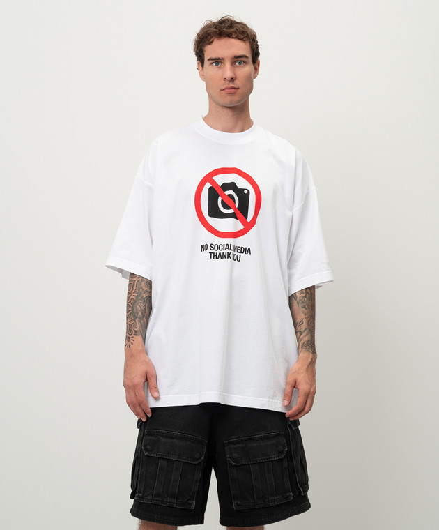 Vetements - White t-shirt with No social media print UA65TR120WM