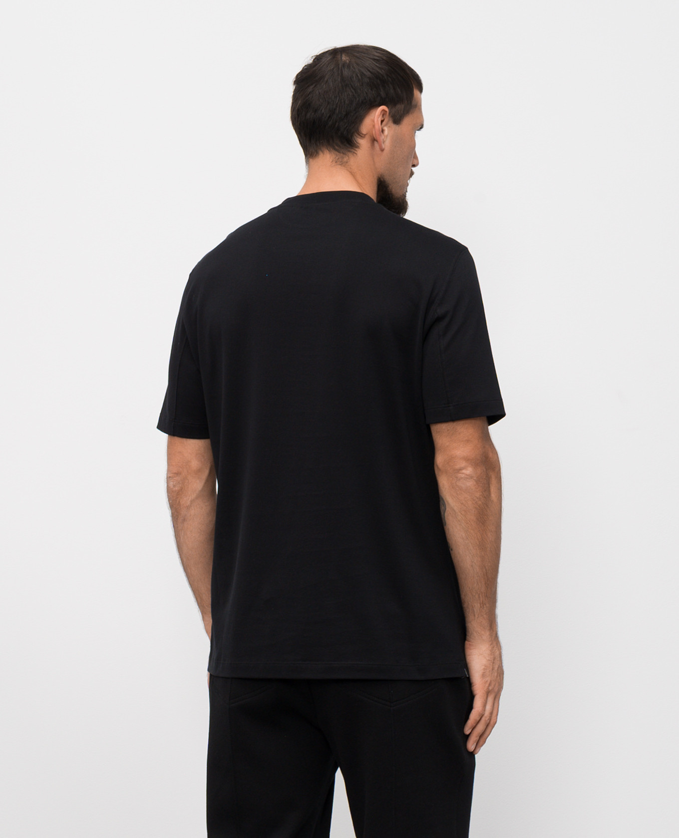 

Black T-shirt with Anamnesis print Brunello Cucinelli