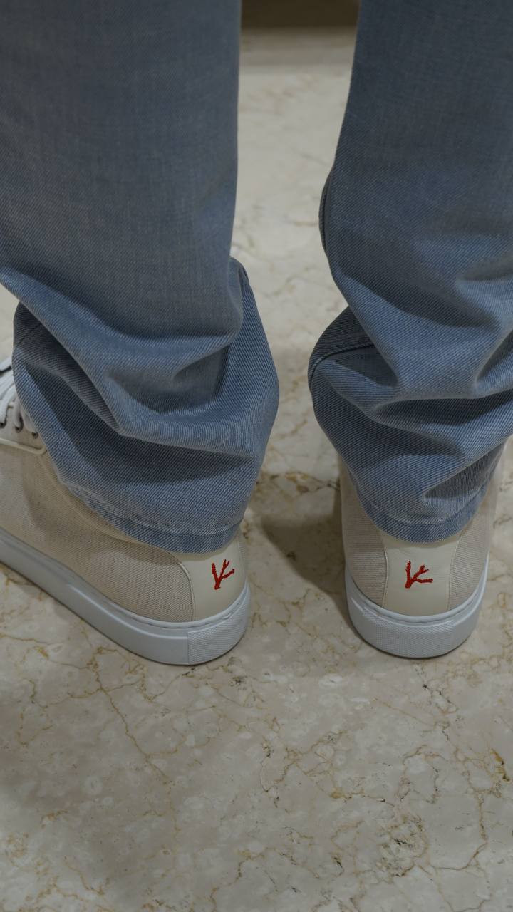 

Beige sneakers with emblem ISAIA