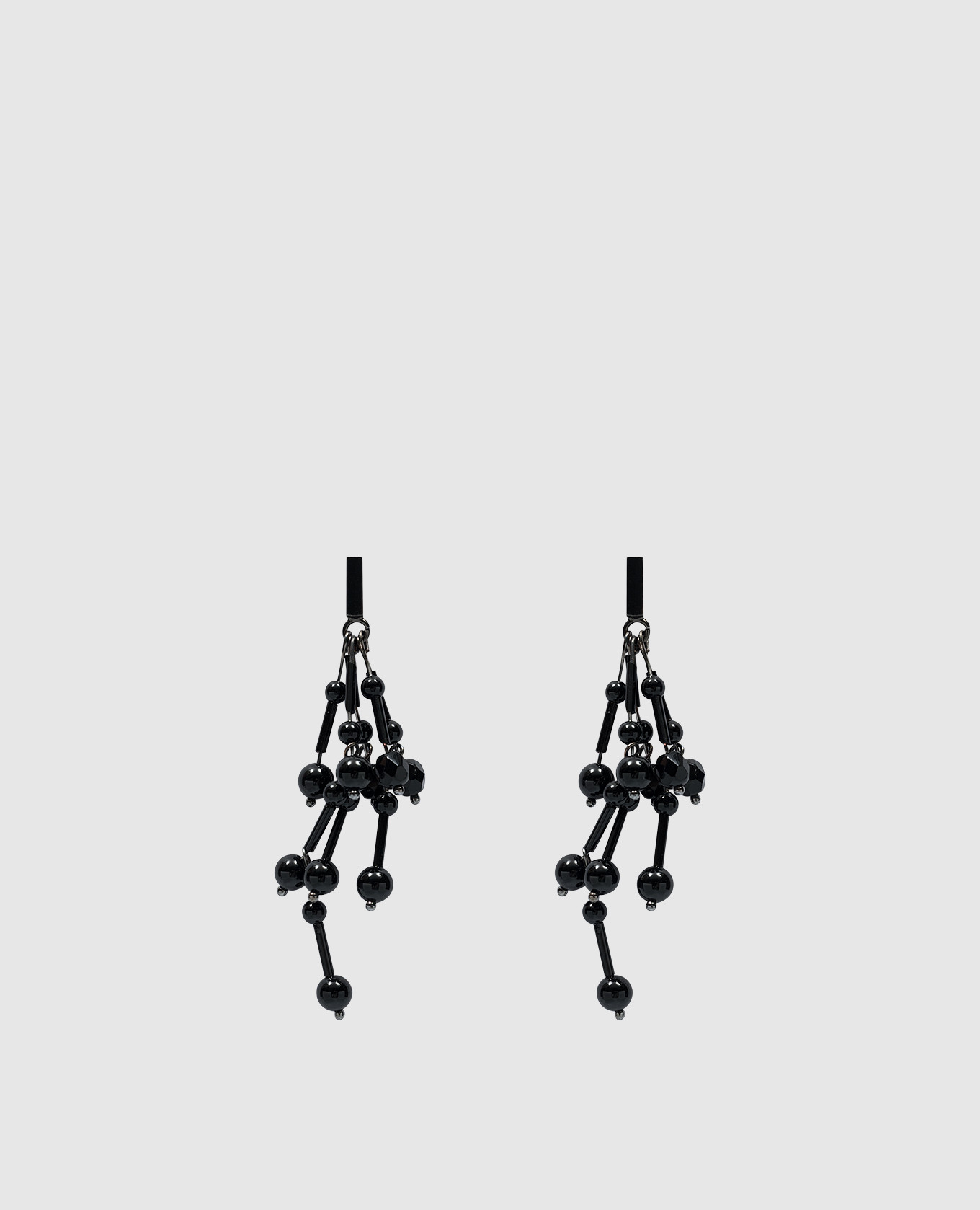 

Black asymmetric earrings with beads Peserico
