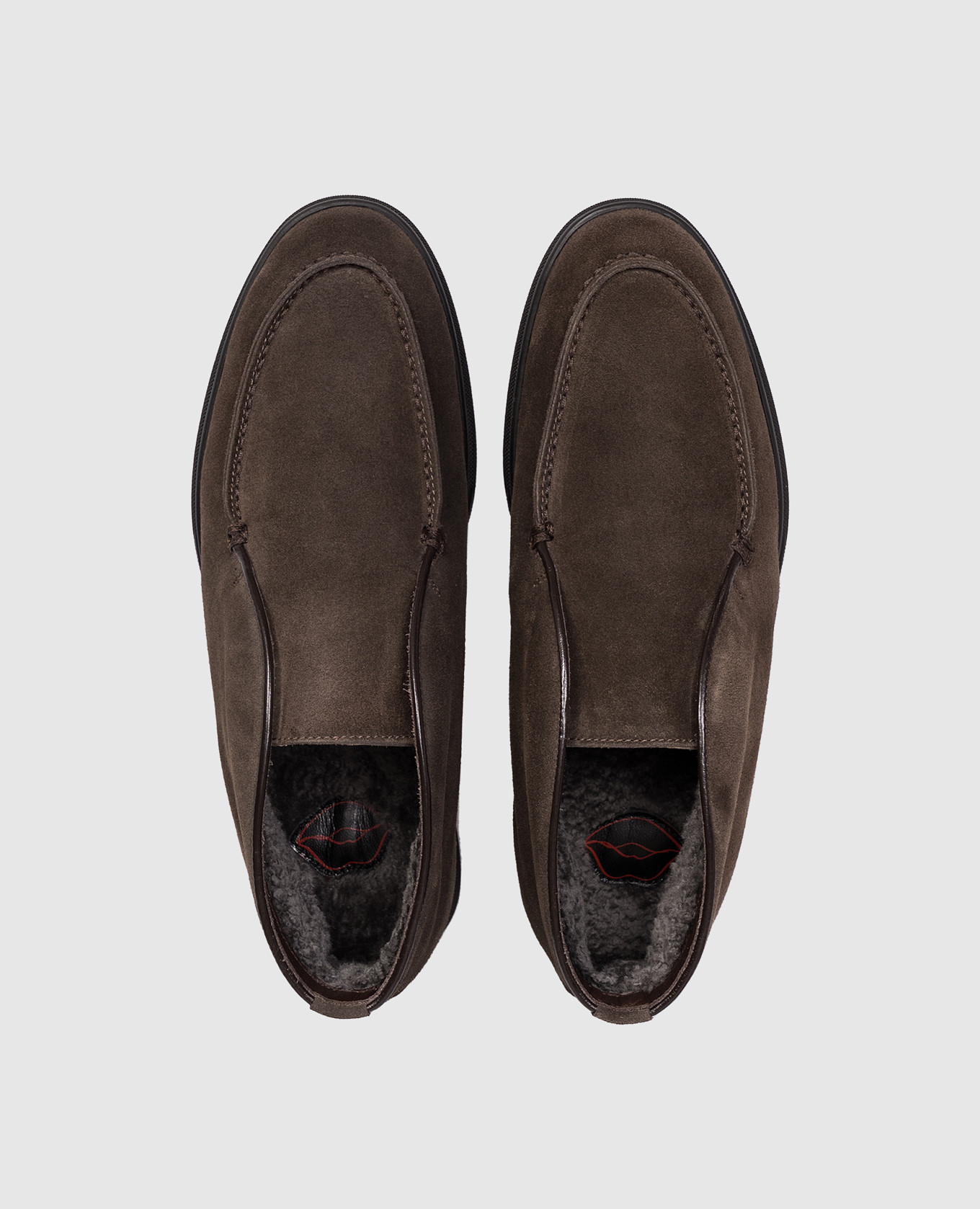 

Suede brown deserts on fur Babe Pay Pls