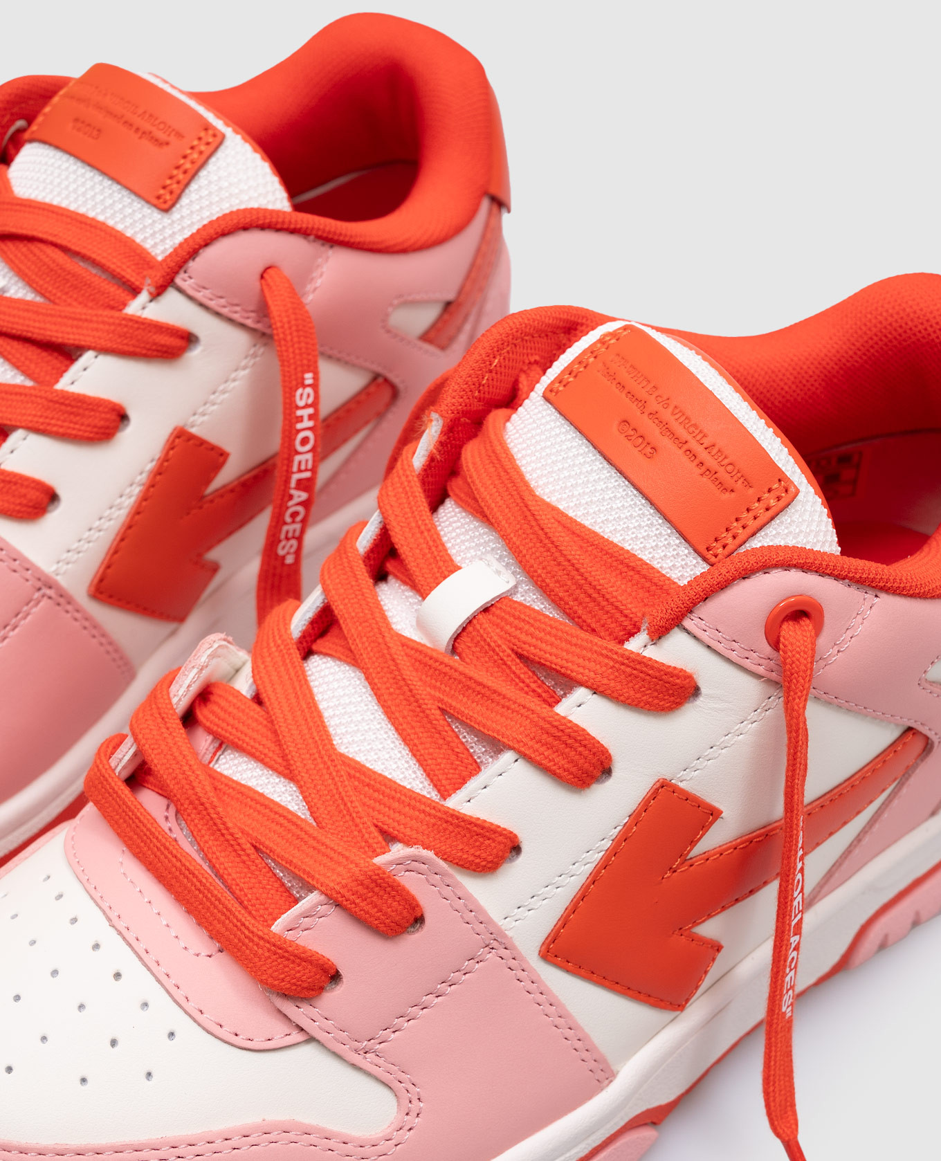 

Kids' pink leather sneakers Out of office with logo Off-White