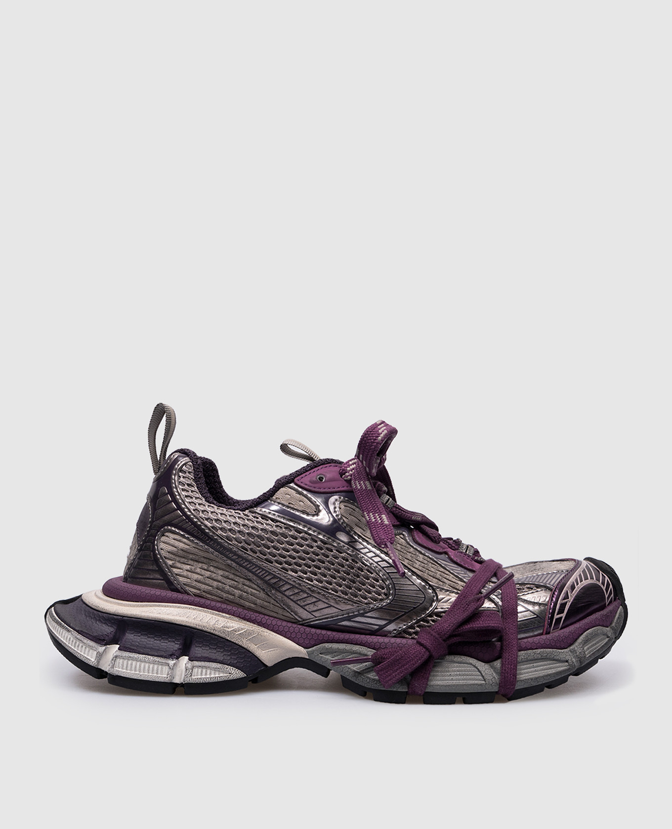 Balenciaga - Purple sneakers 3XL with a vintage effect 734731W3XL5