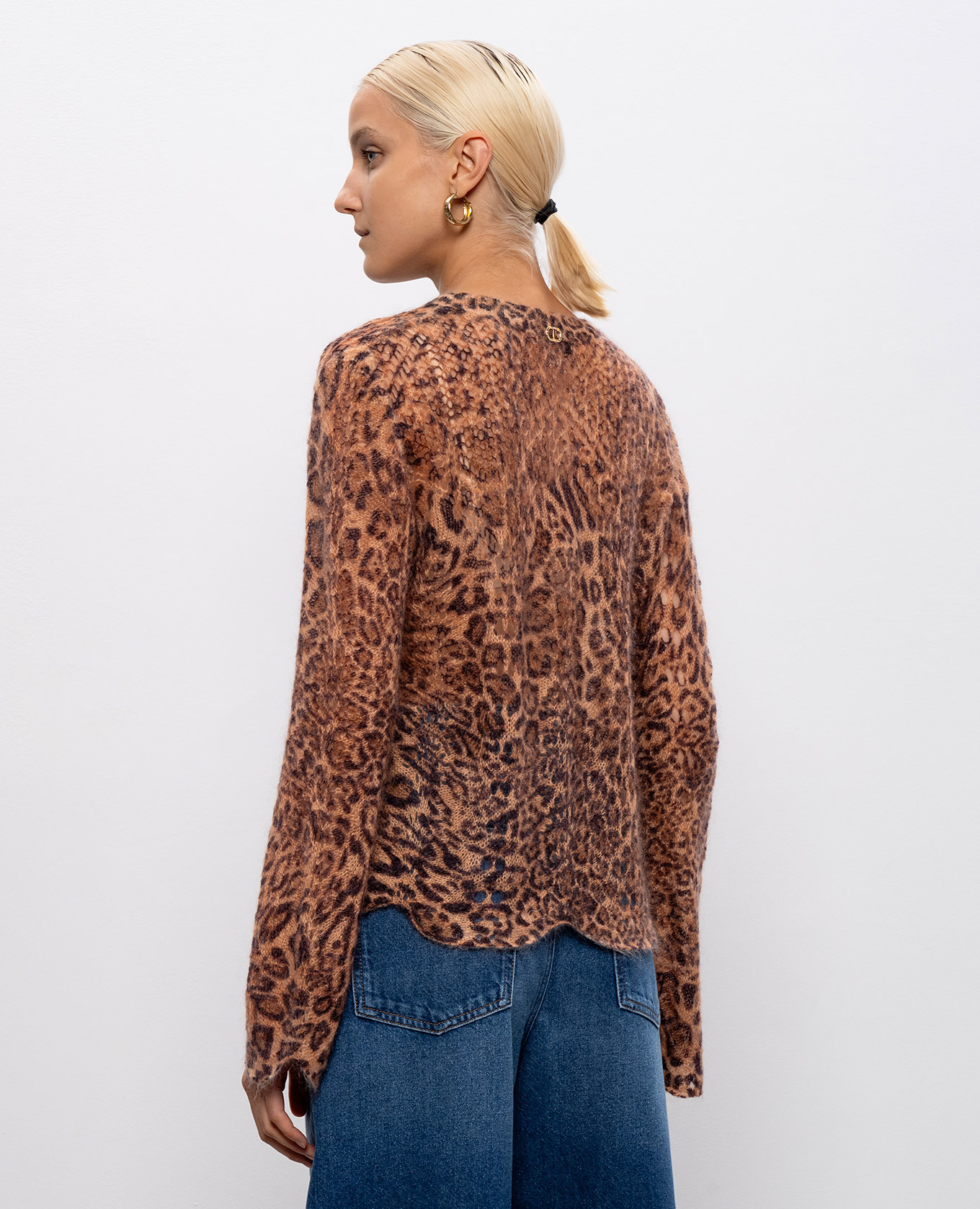 

Brown wool sweater with animal print Twinset