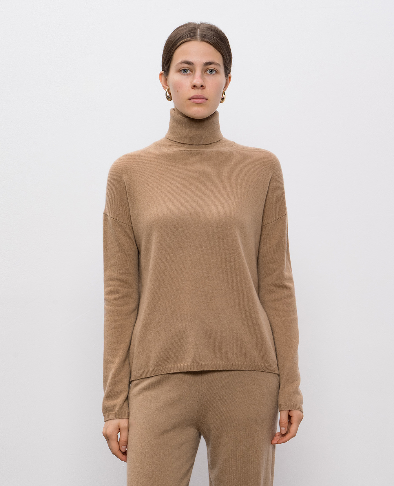 

Beige cashmere sweater Allude