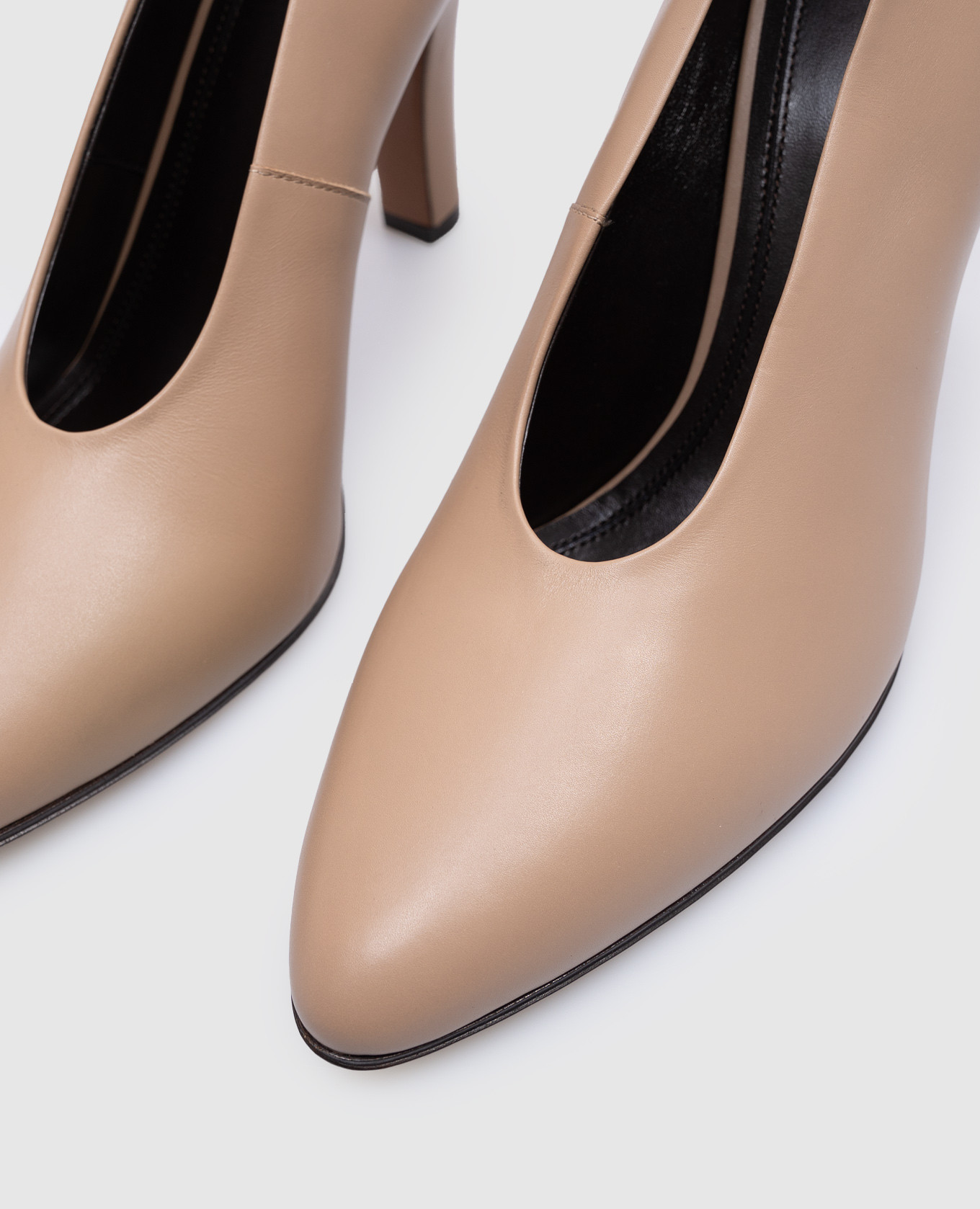Prudens beige leather shoes The Row 5