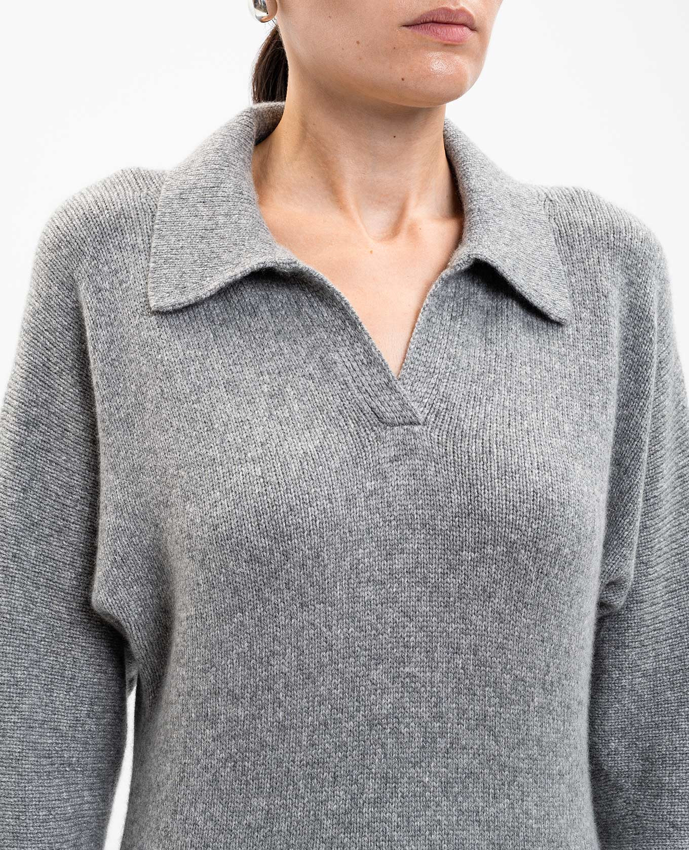 

Herve grey cashmere sweater Khaite