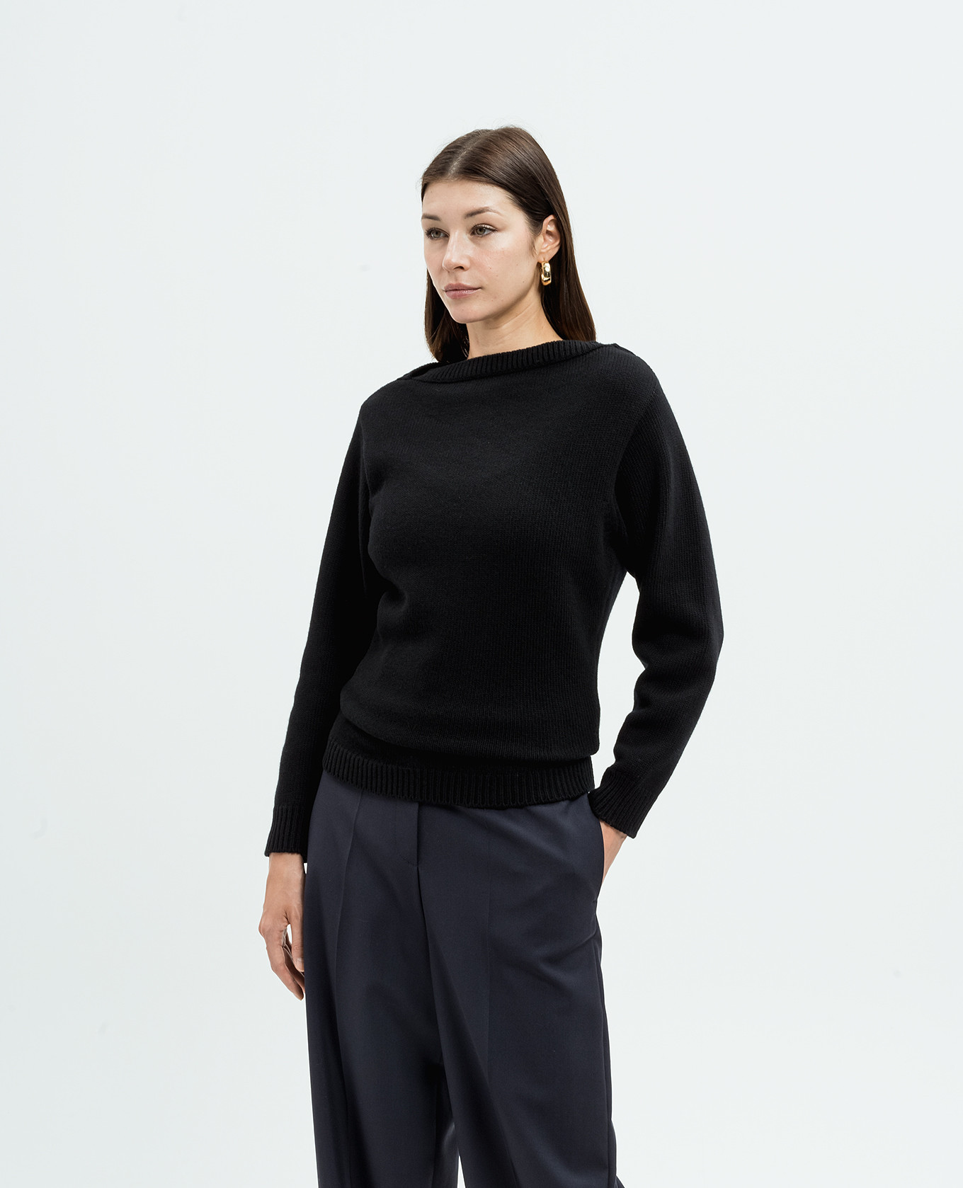 Black wool sweater with logo embroidery Valentino 3