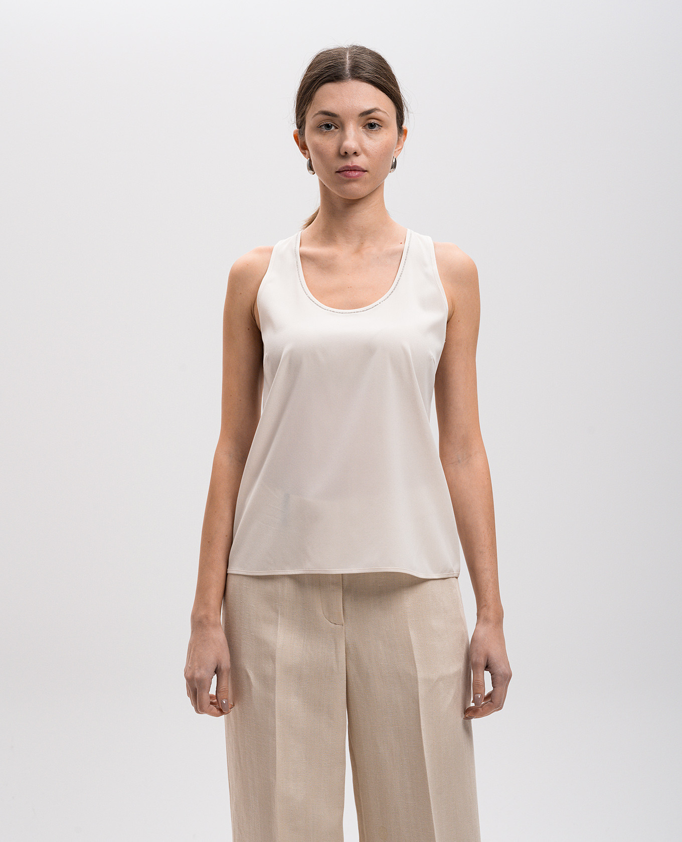Beige silk top with monil chain Peserico 3