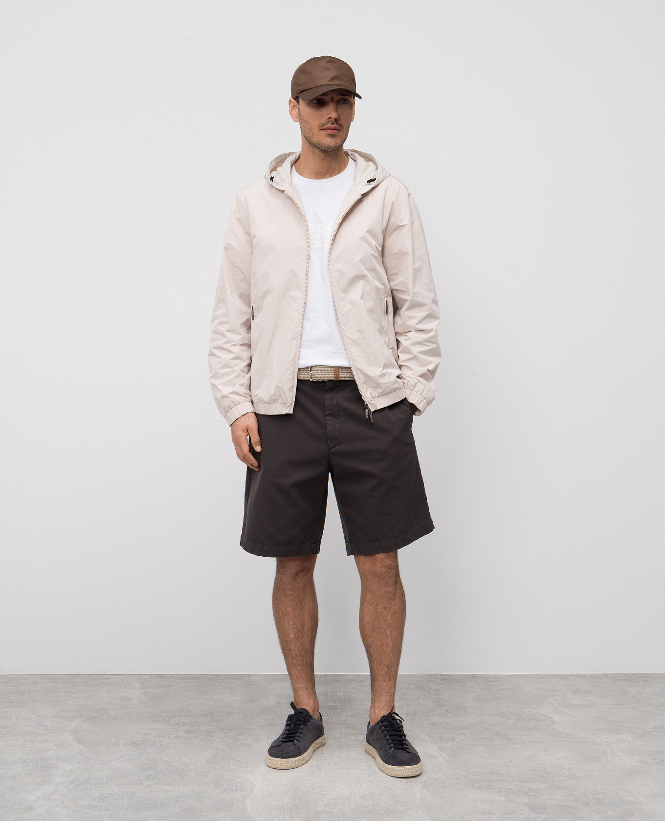 

Beige windbreaker Peserico