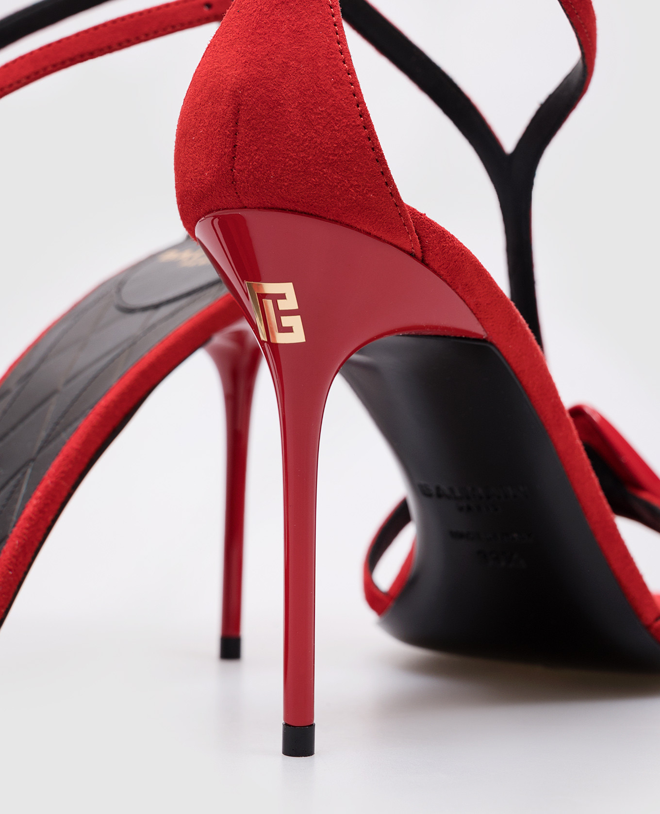 

Lips red suede sandals Balmain