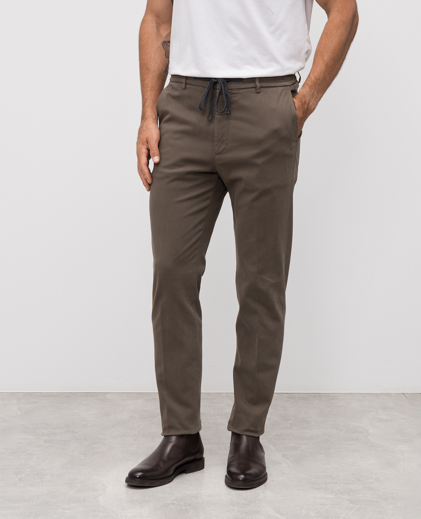 

Brown pants with logo Peserico