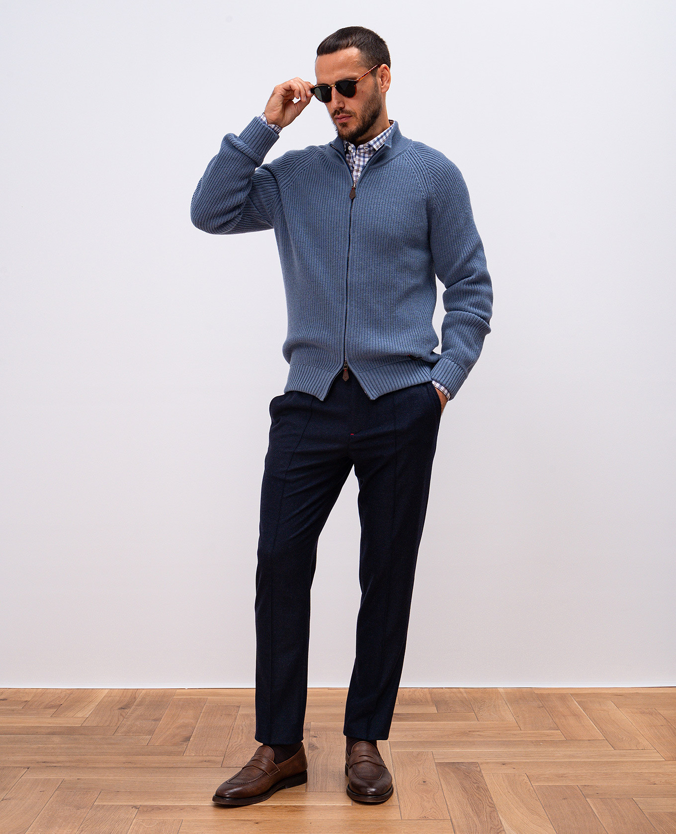 

Blue wool and cashmere trousers with logo embroidery ISAIA