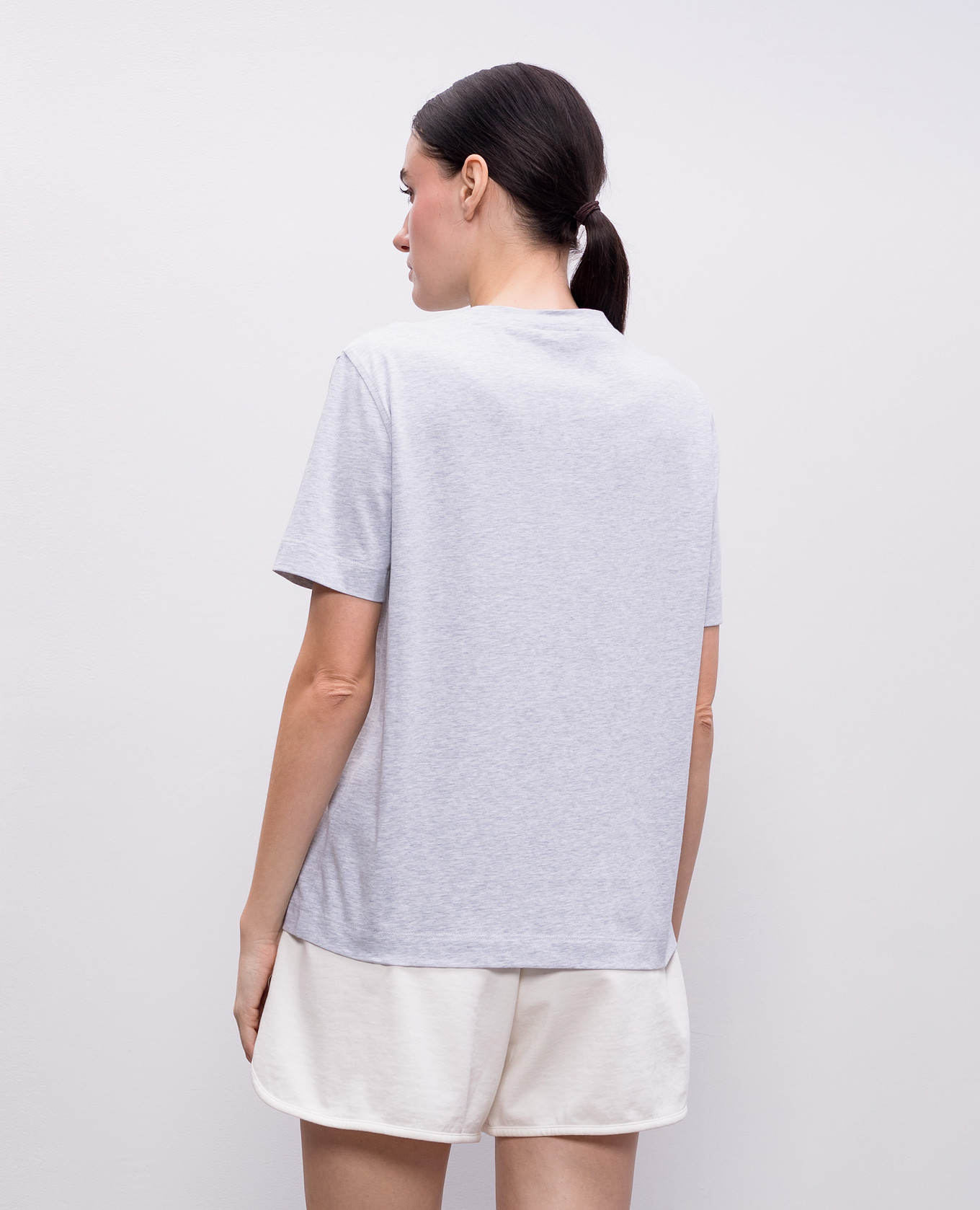 Grey melange T-shirt with monil chain Brunello Cucinelli 4