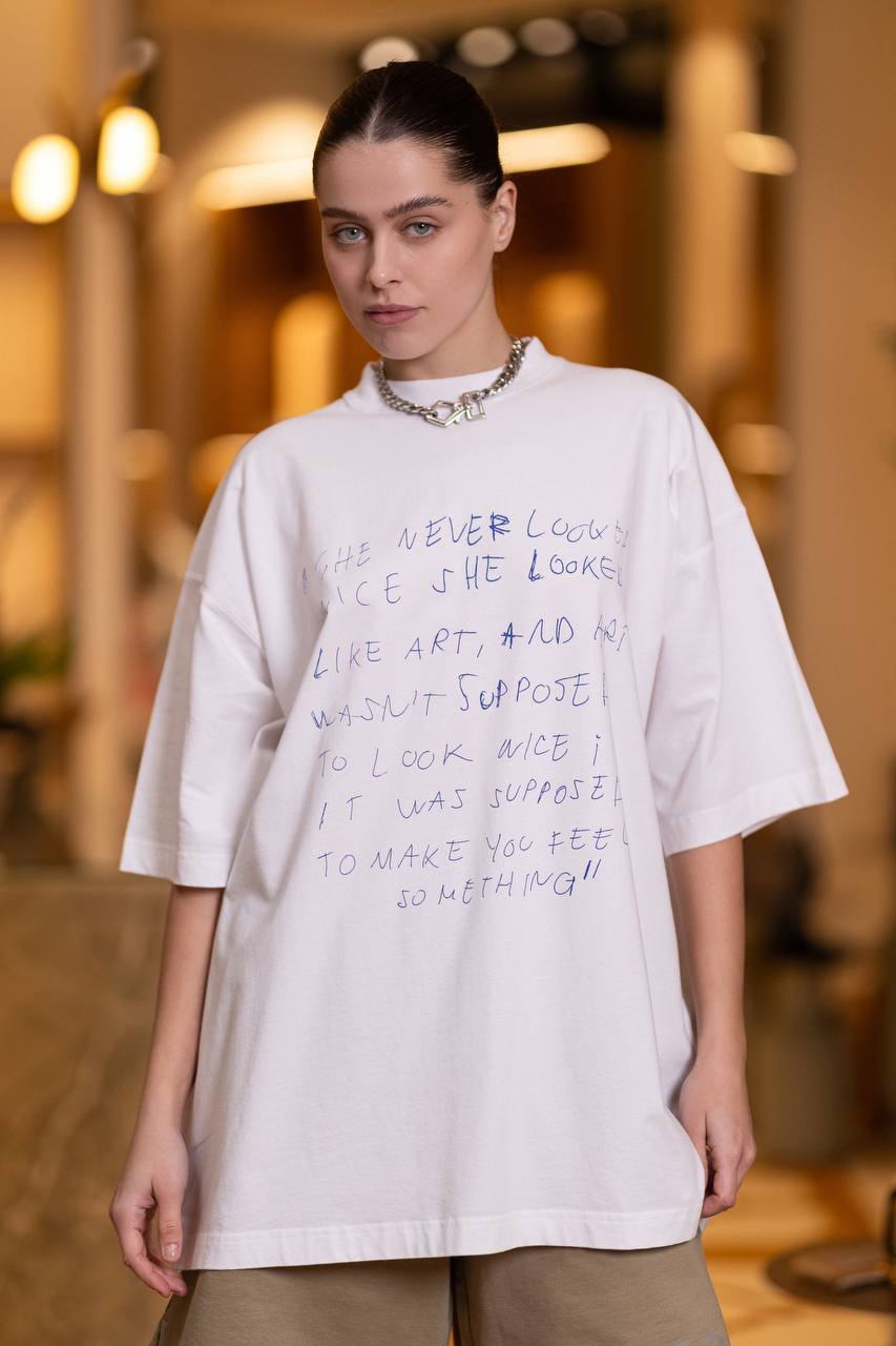 

White t-shirt with a printed inscription Vetements