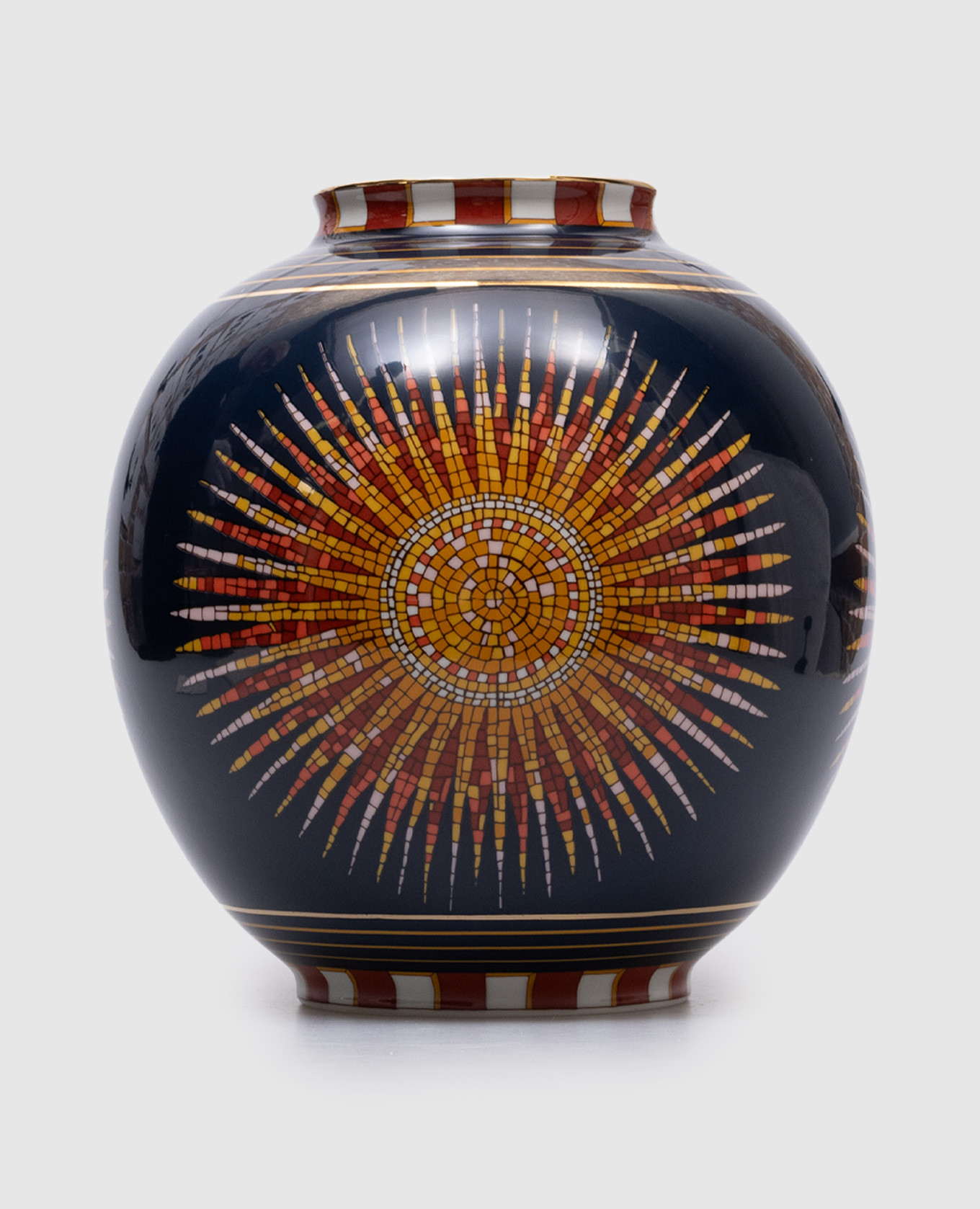 

Blue porcelain vase with 18 carat gilding La DoubleJ