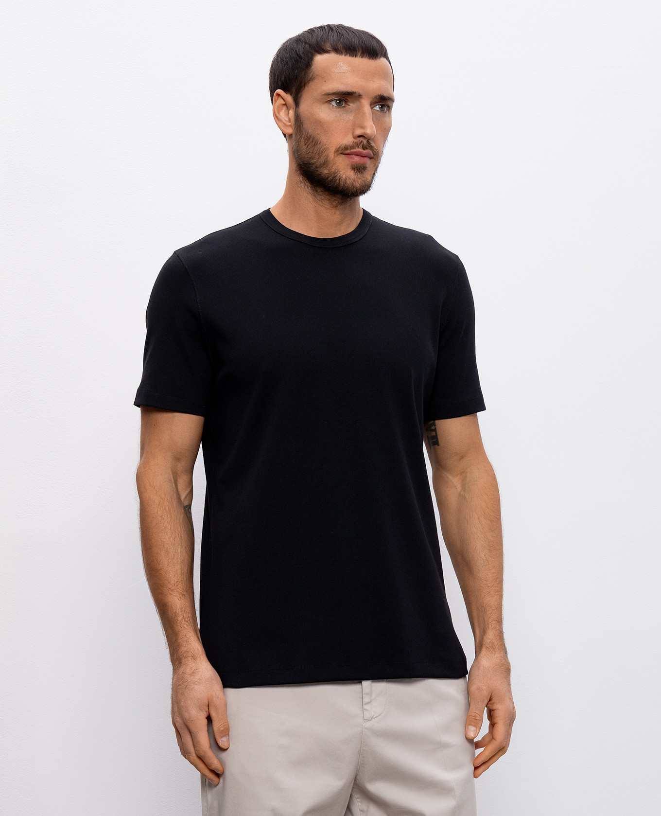 

Black straight-cut T-shirt Brunello Cucinelli