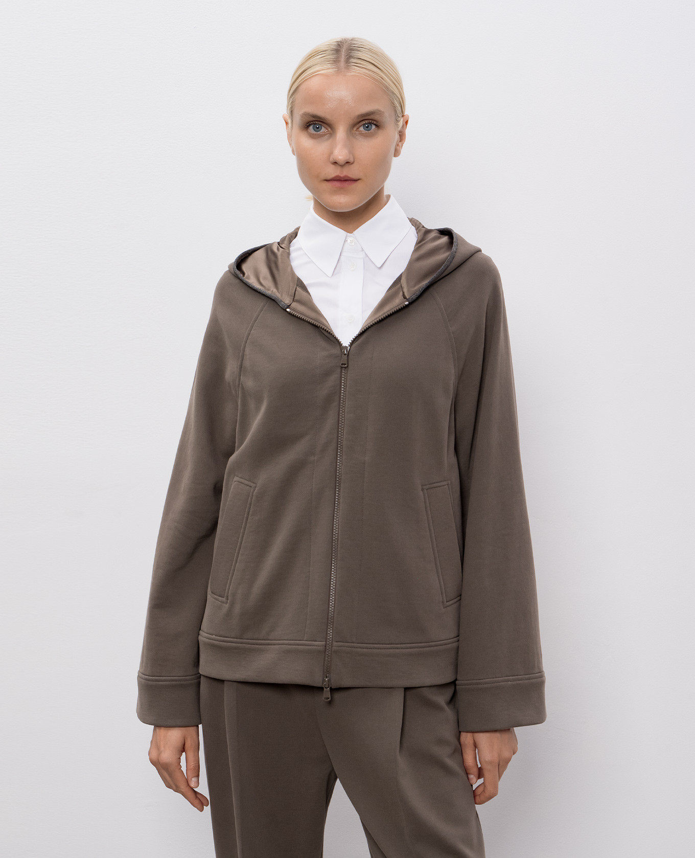 Brown sports jacket with monil chain Brunello Cucinelli 3