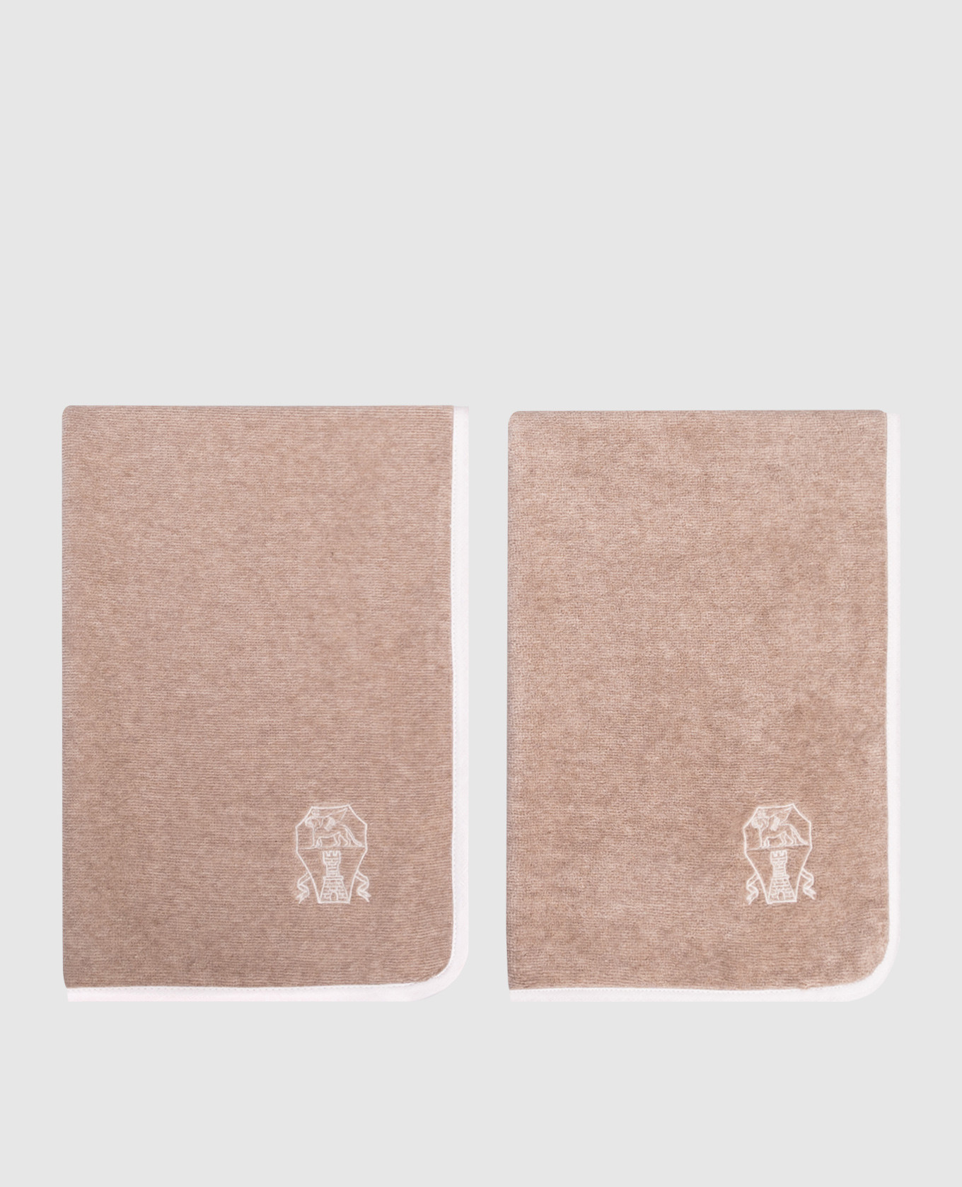

Set of beige terry towels with embroidered logo emblem Brunello Cucinelli
