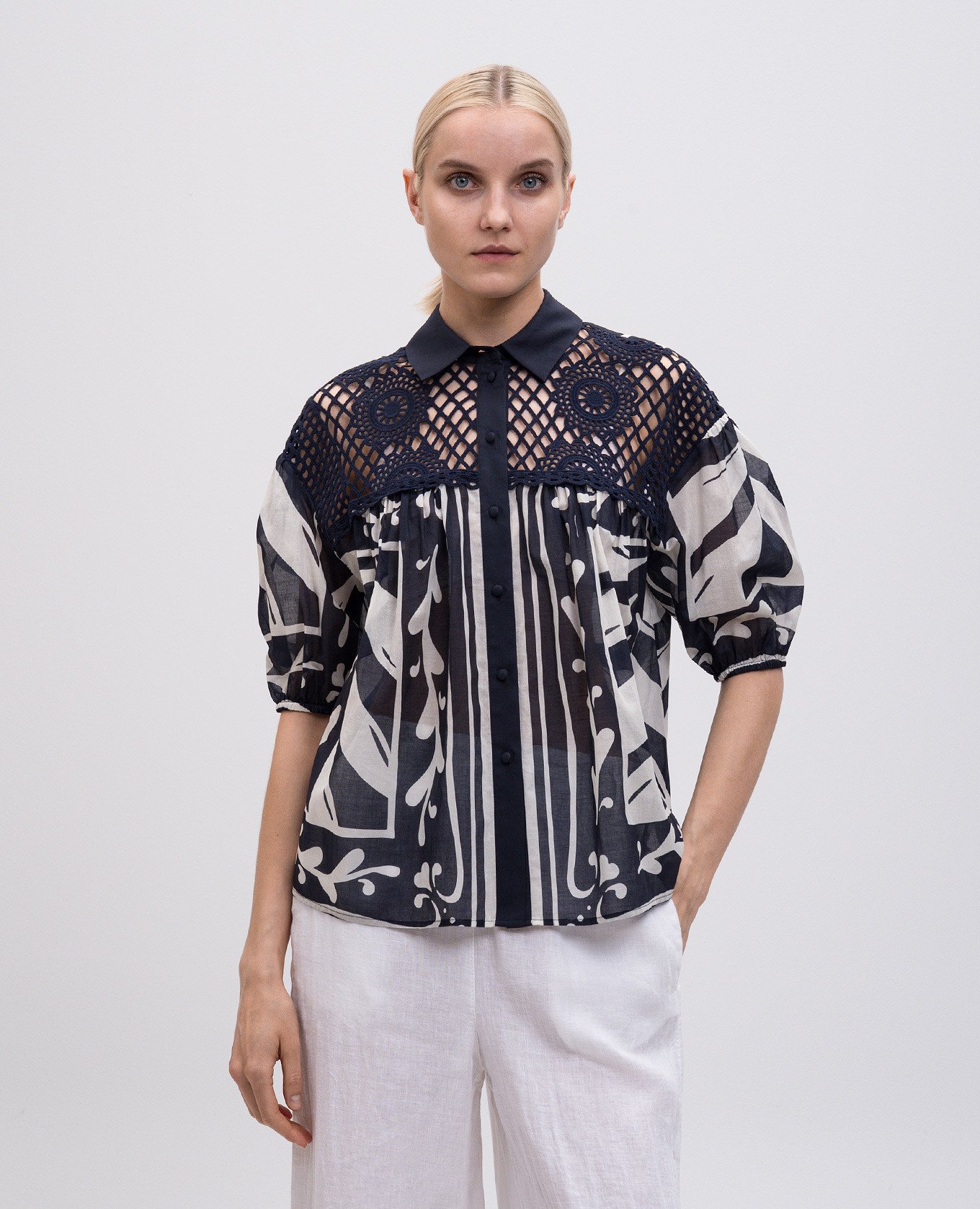 

Blue blouse with macrame print Twinset