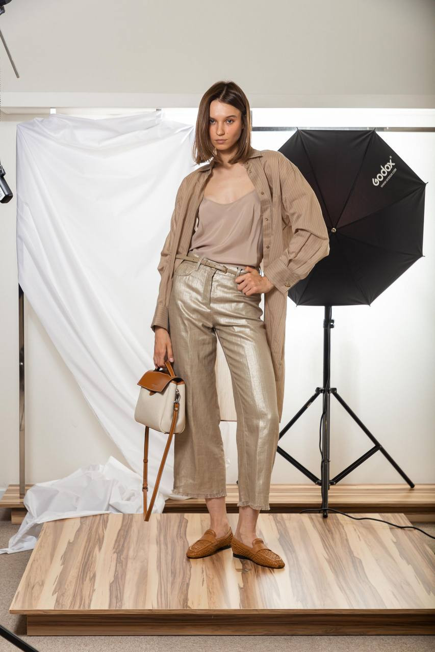 

Beige linen BOUQUET pants Max Mara