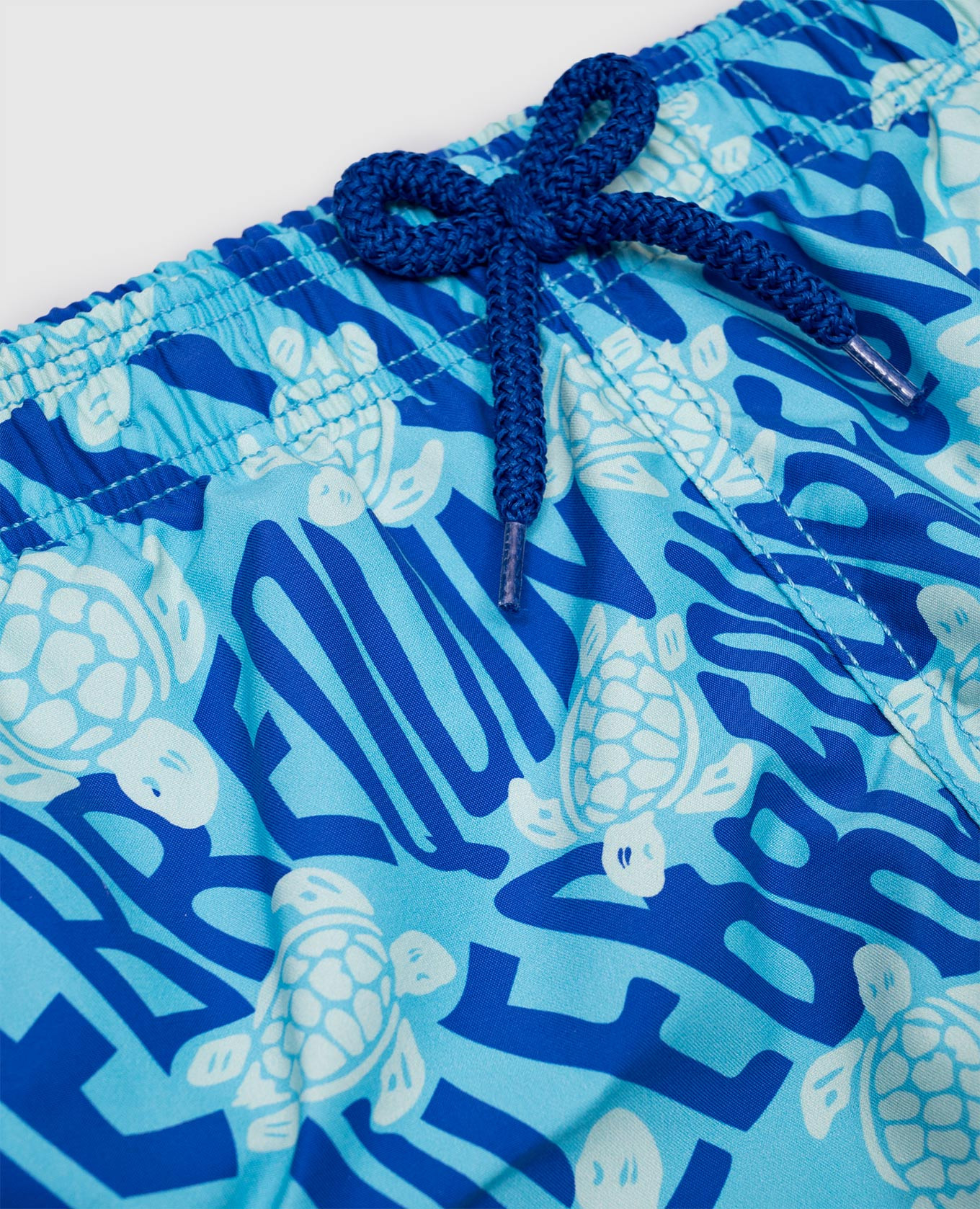 

Blue printed shorts with logo patch Vilebrequin, Light blue