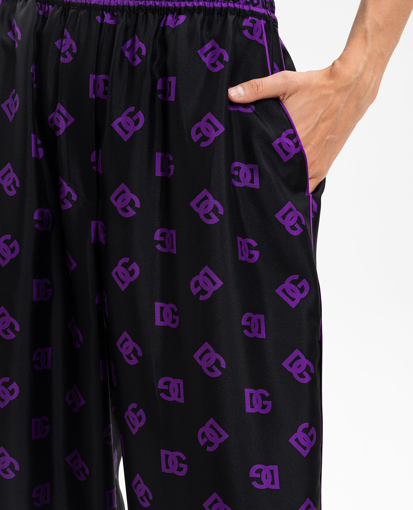 Black silk trousers with monogram logo pattern Dolce&Gabbana 4