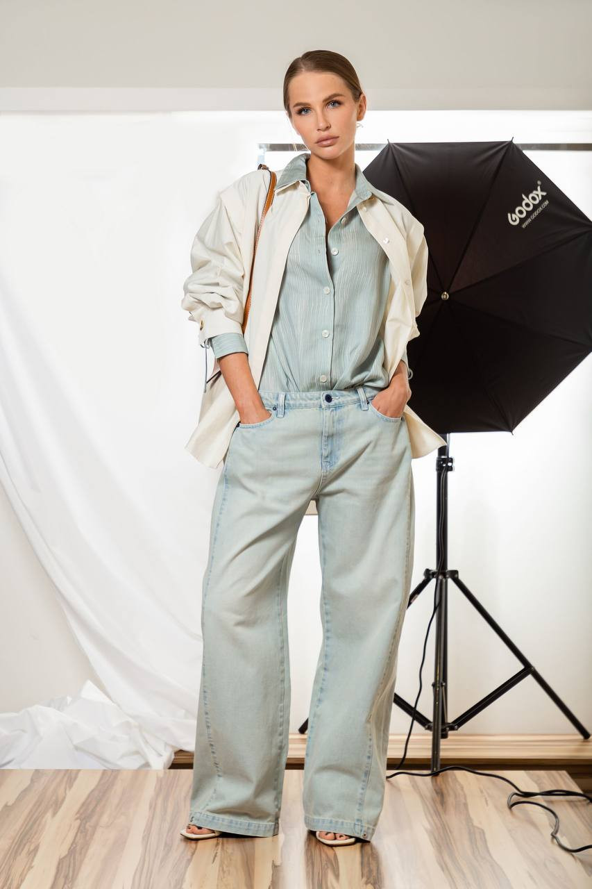 

Blue jeans with logo patch Solotre, Light blue