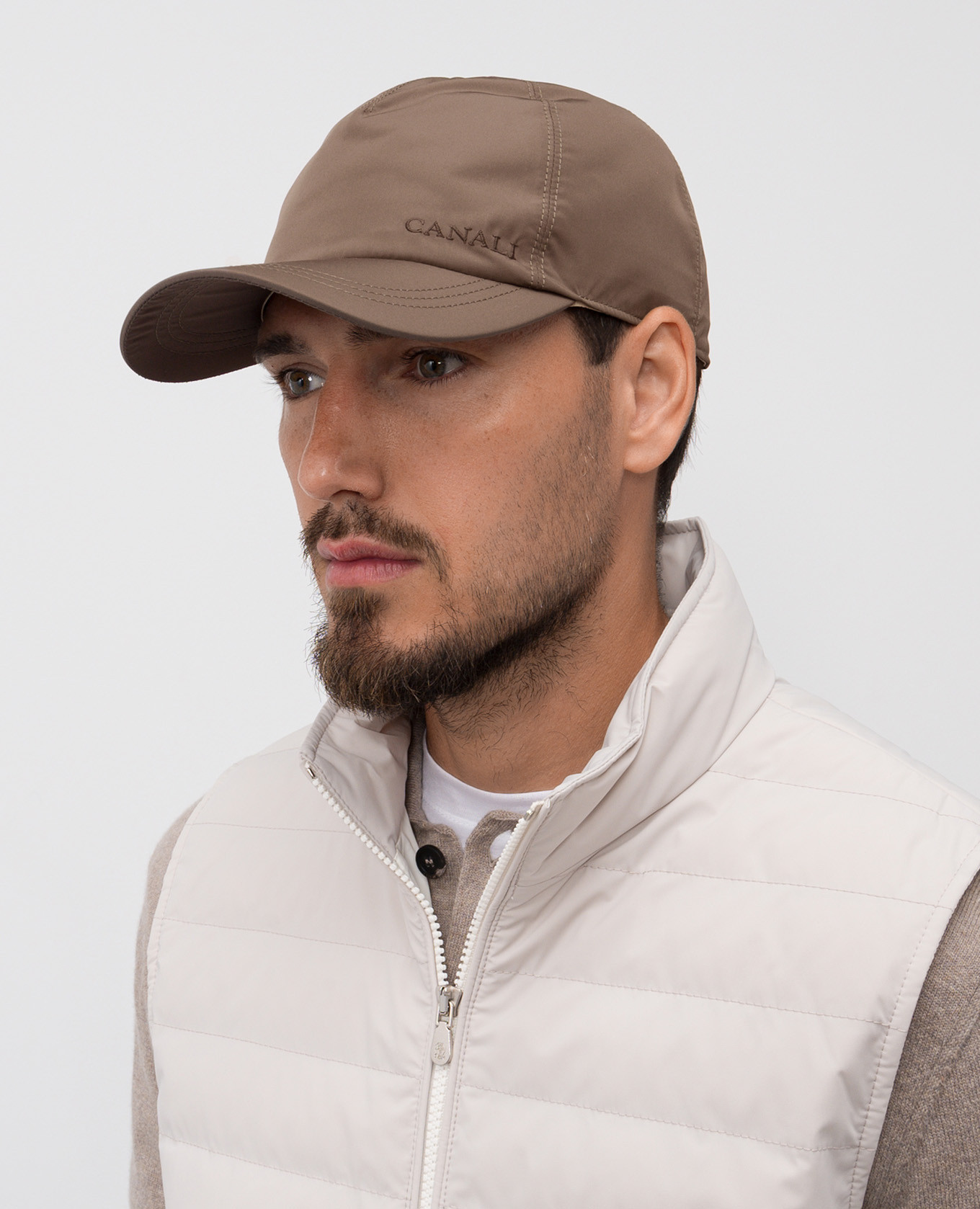 

Brown cap with logo Canali