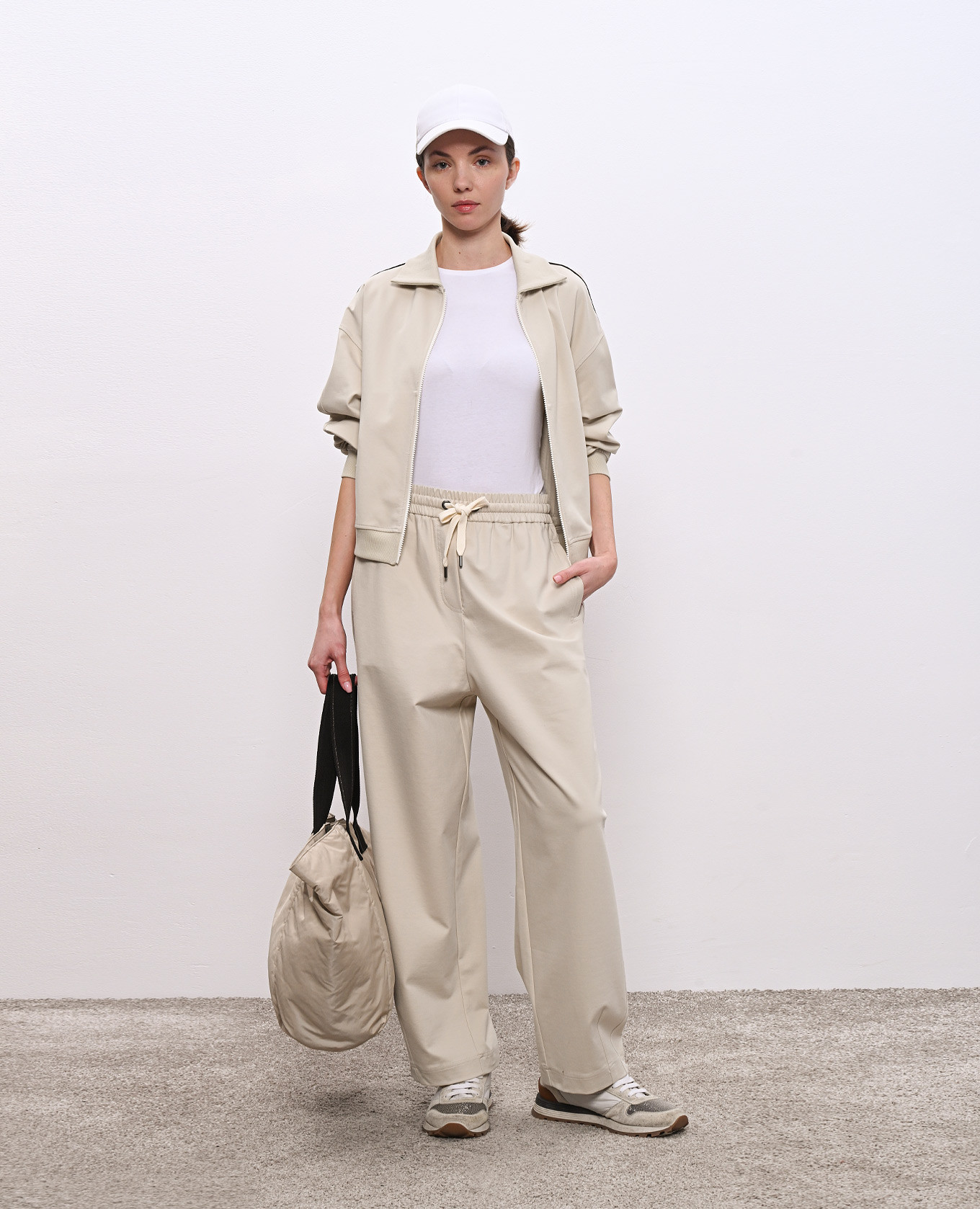 

Beige sports jacket with contrast tape Brunello Cucinelli