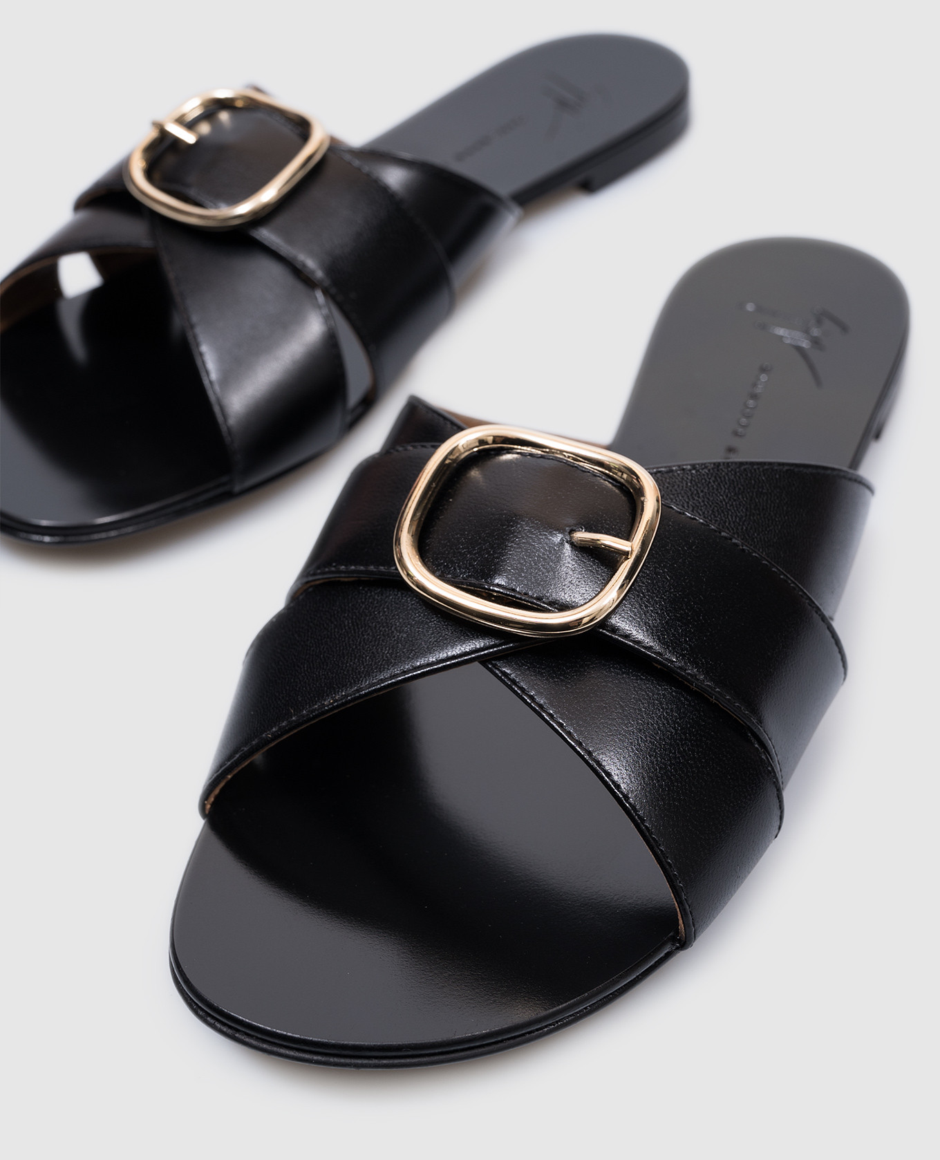 

Anuvorock Black Leather Slides Giuseppe Zanotti