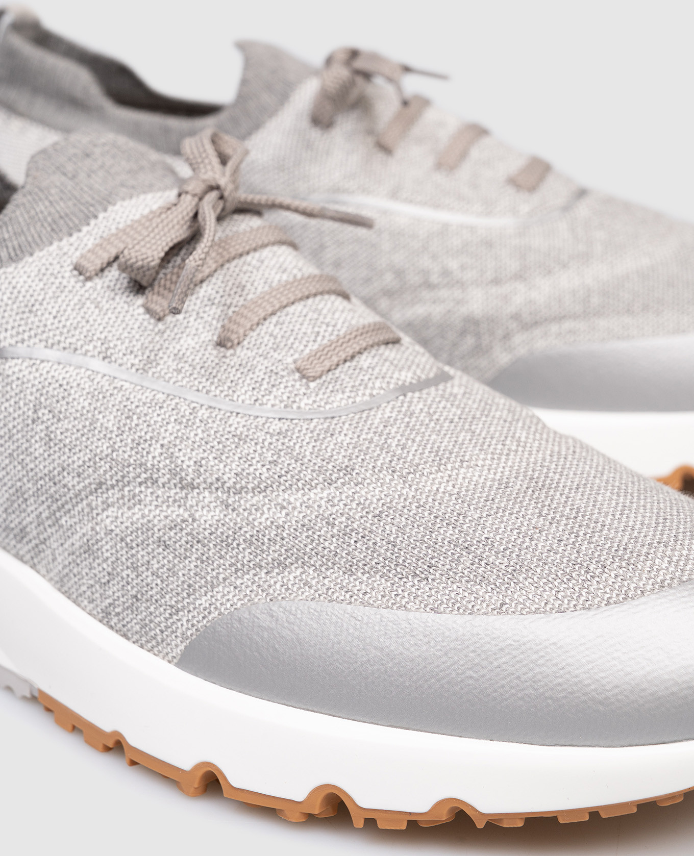 

Grey sneakers with logo Brunello Cucinelli