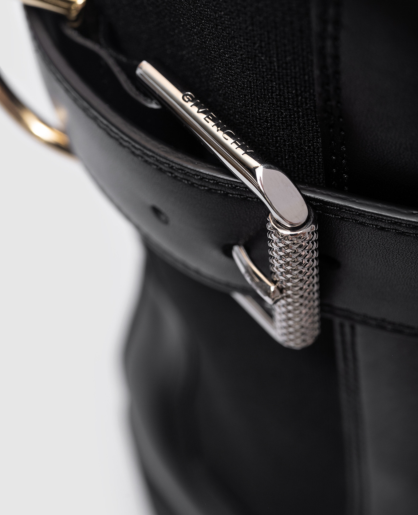 Black leather Voyou chelsea with 4G logo Givenchy 5