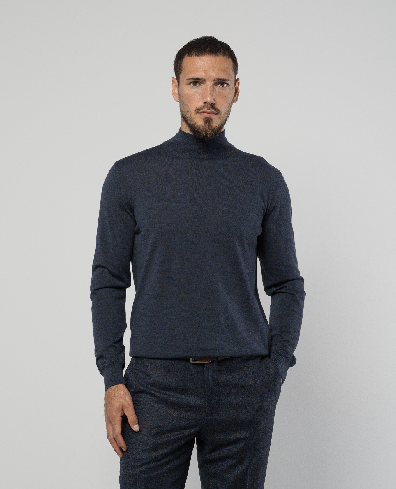 

Blue wool golf with logo embroidery ISAIA