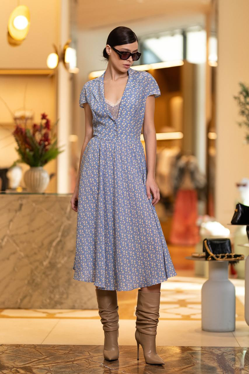 

Blue silk dress with floral print Ermanno Scervino, Light blue