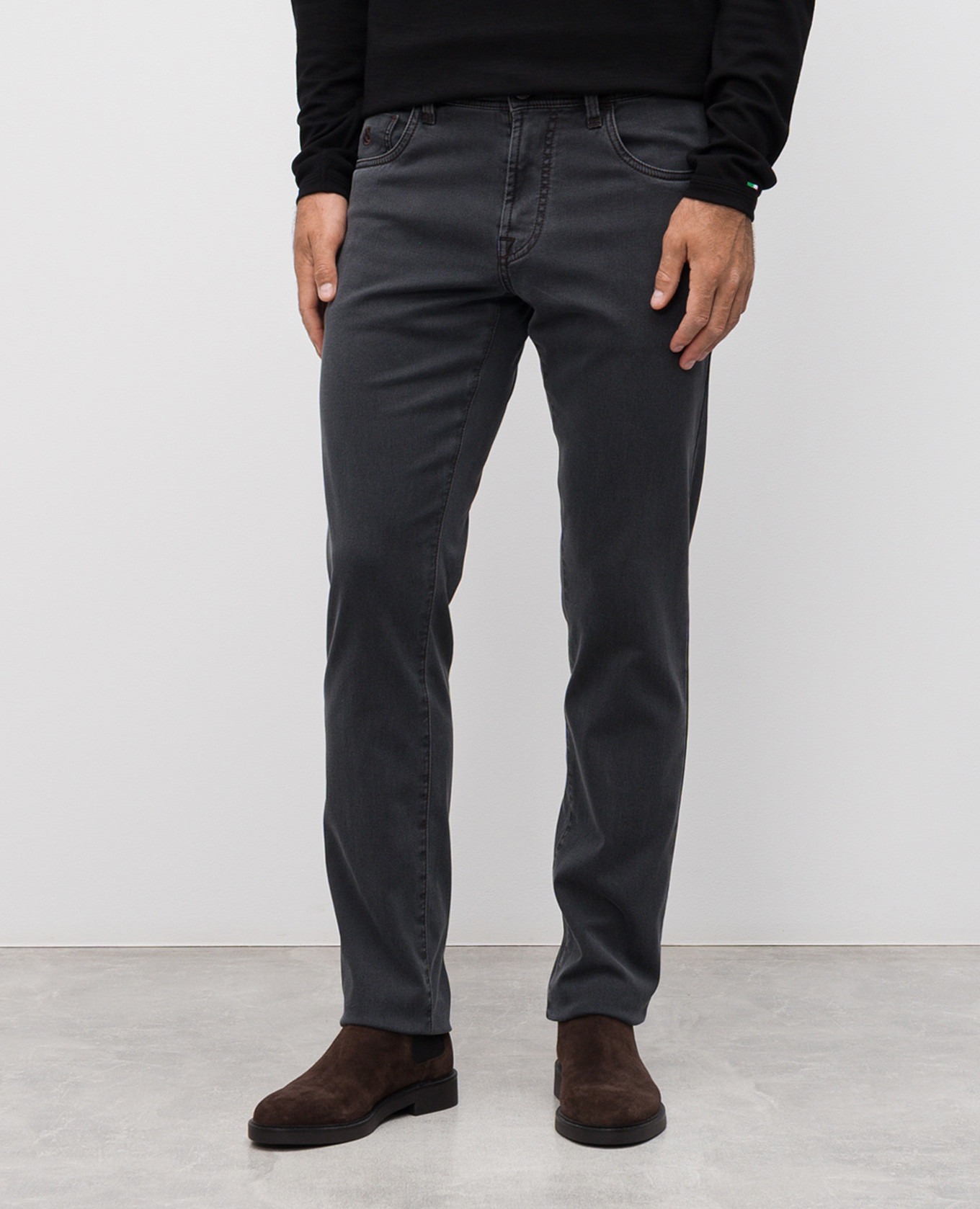 

Costantino grey insulated jeans with embroidered monogram logo Scissor Scriptor