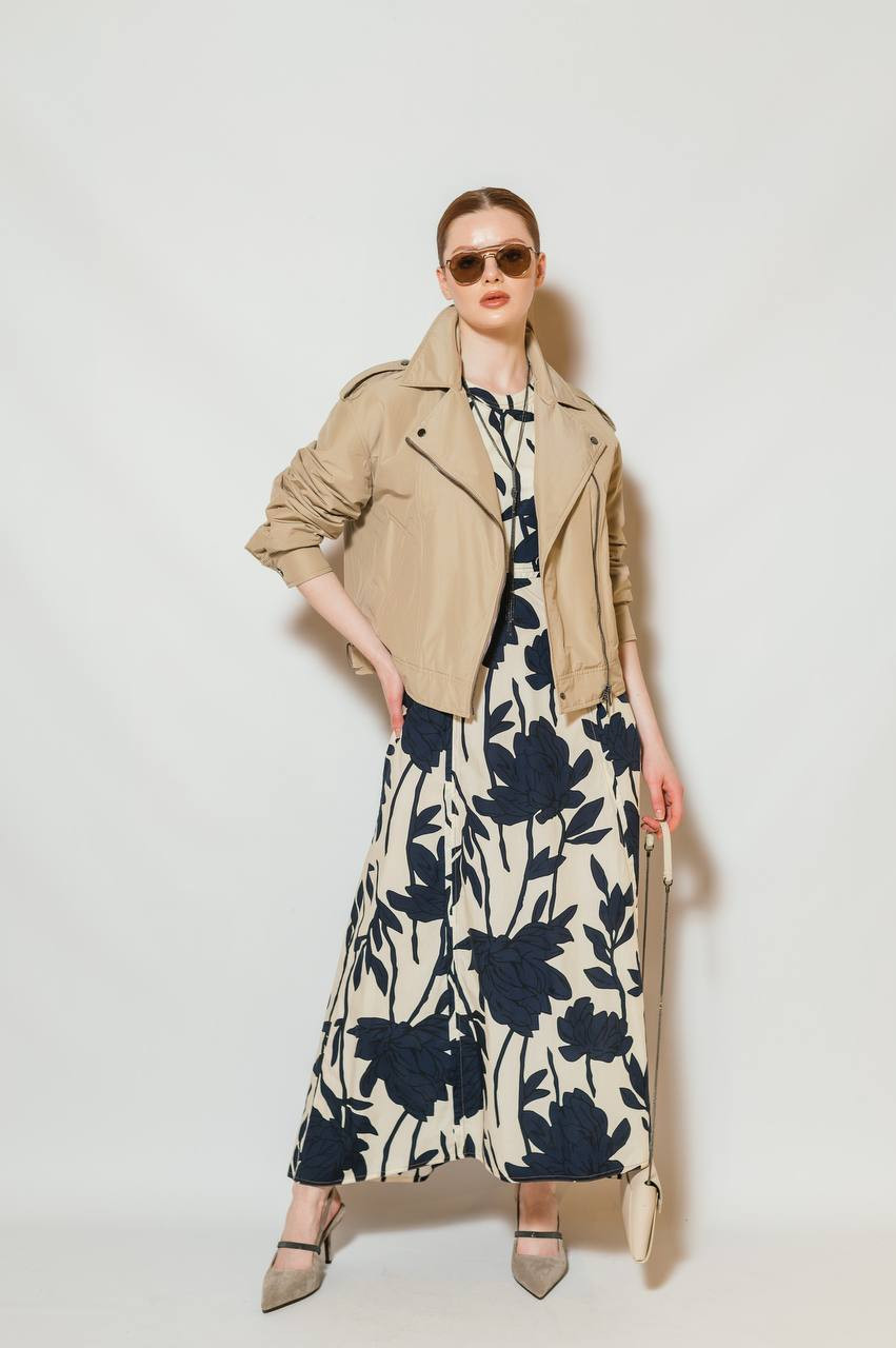 

Brown jacket in the style of a cowhide with a monil chain Brunello Cucinelli, Beige