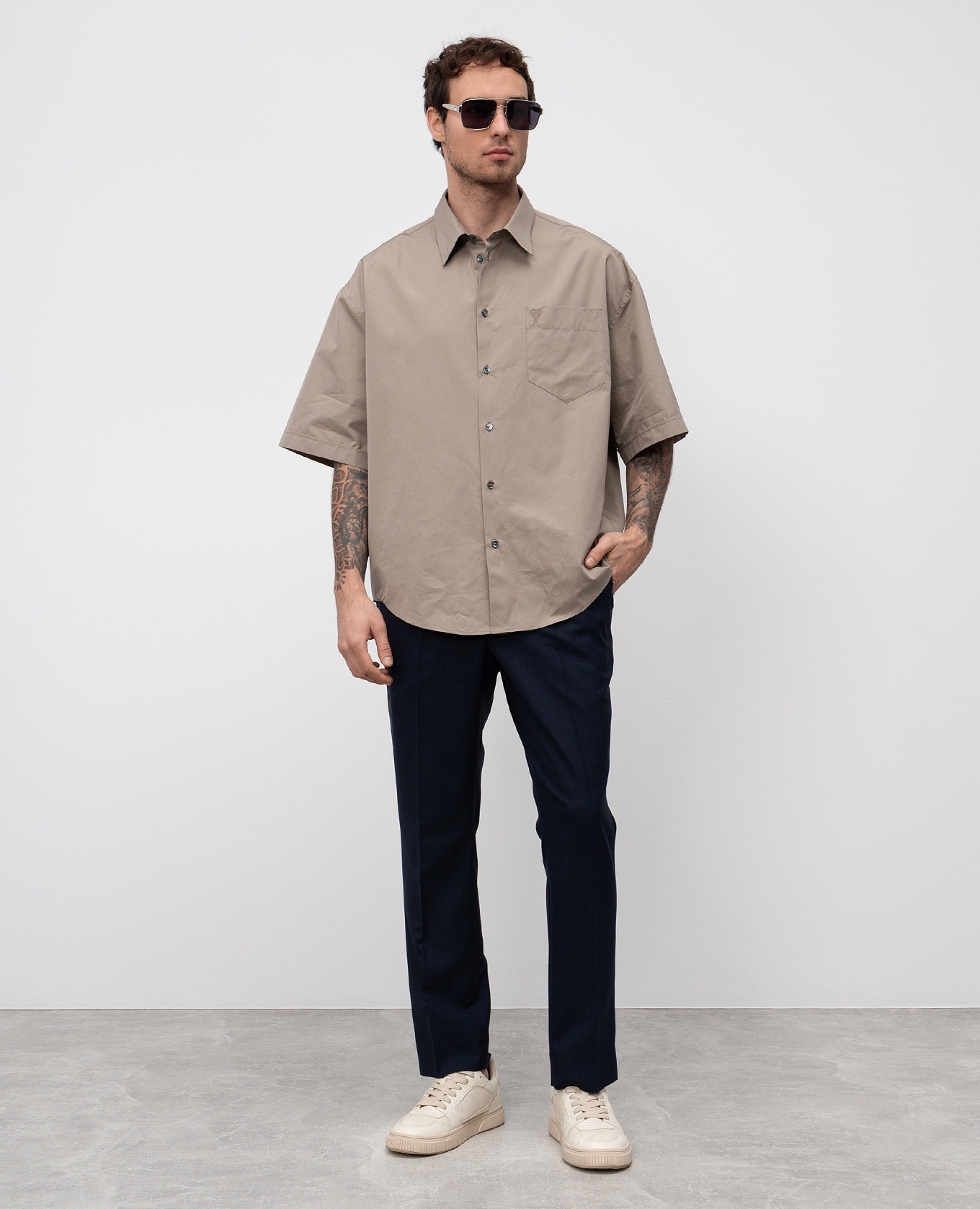 

Grey short-sleeved shirt with Ami de Coeur emblem embroidery Ami Paris