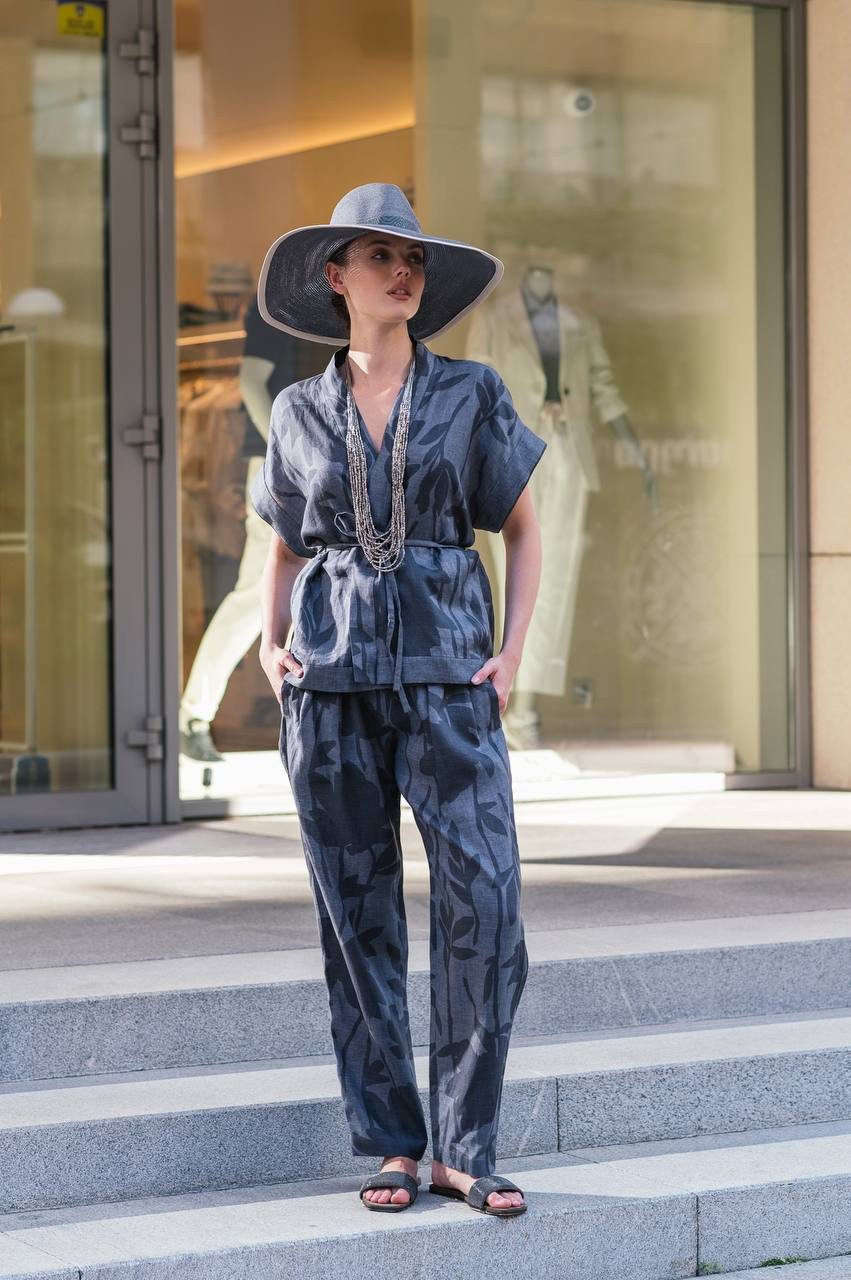 

Gray linen pants in a floral print Brunello Cucinelli, Grey